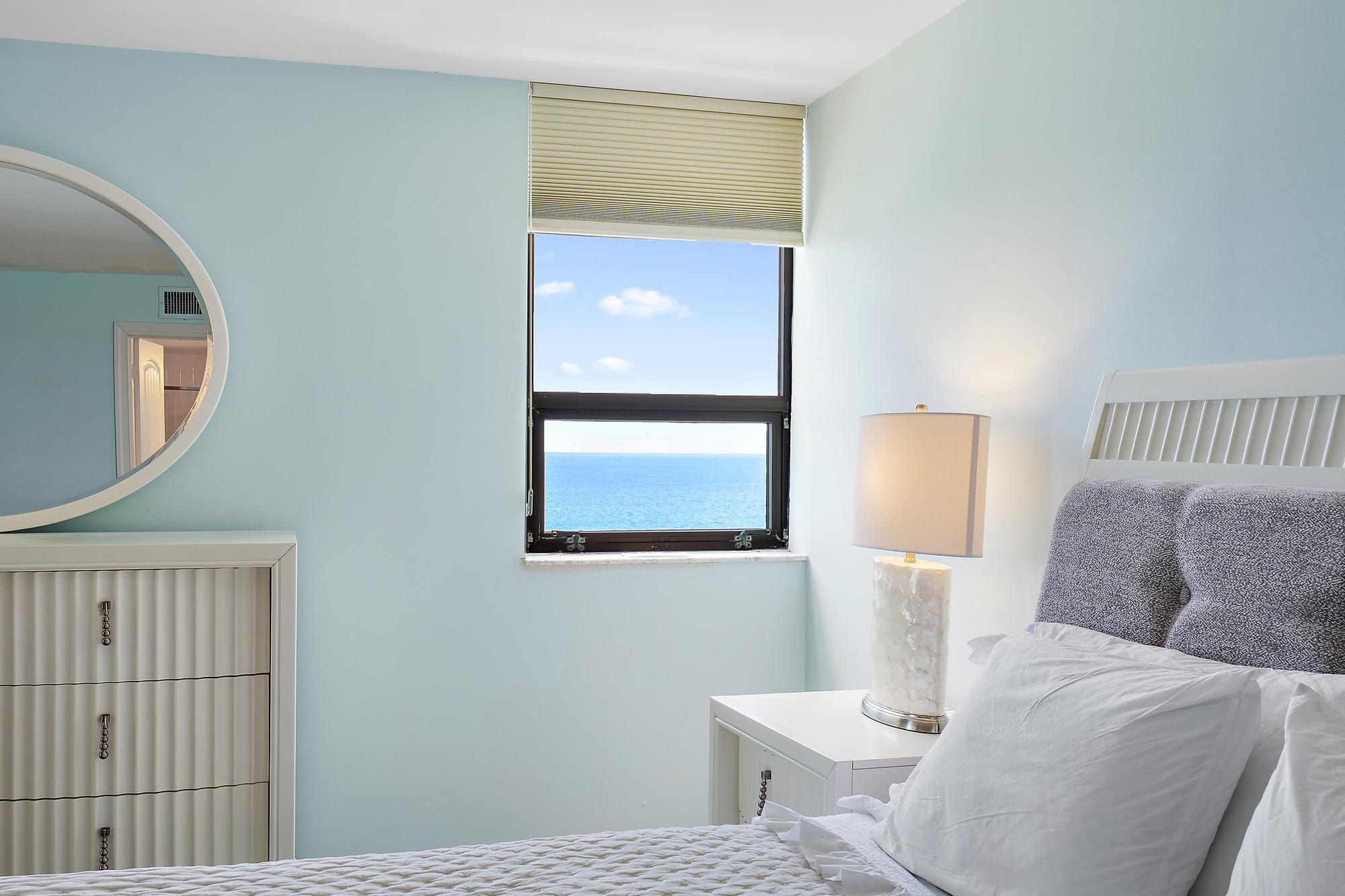 5280 N Ocean #8b Riviera Beach, FL 33404