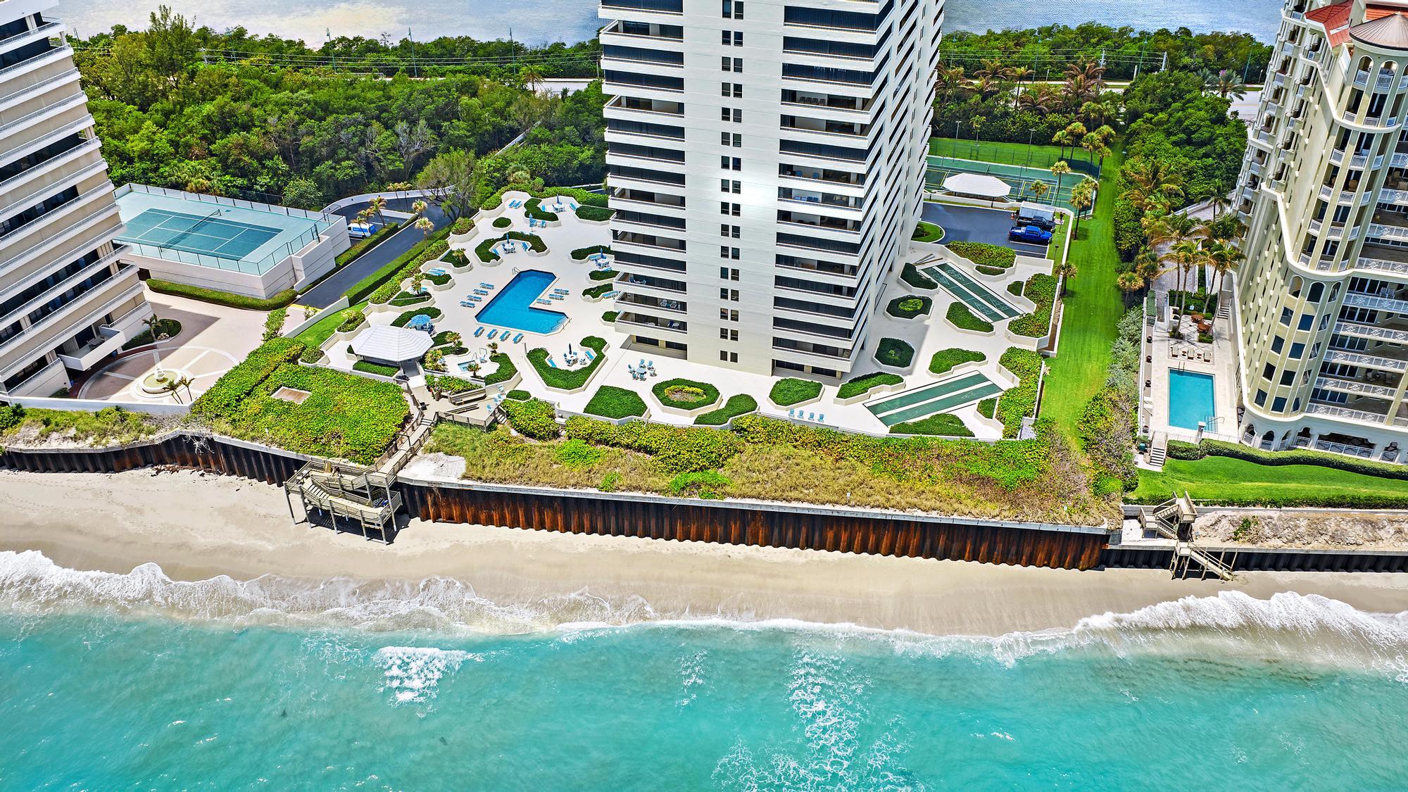 5280 N Ocean #8b Riviera Beach, FL 33404