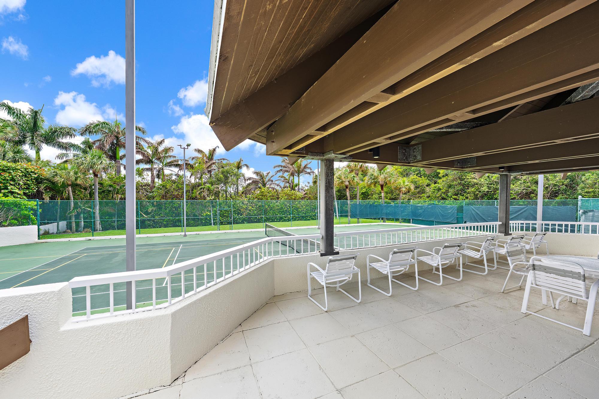 5280 N Ocean #8b Riviera Beach, FL 33404