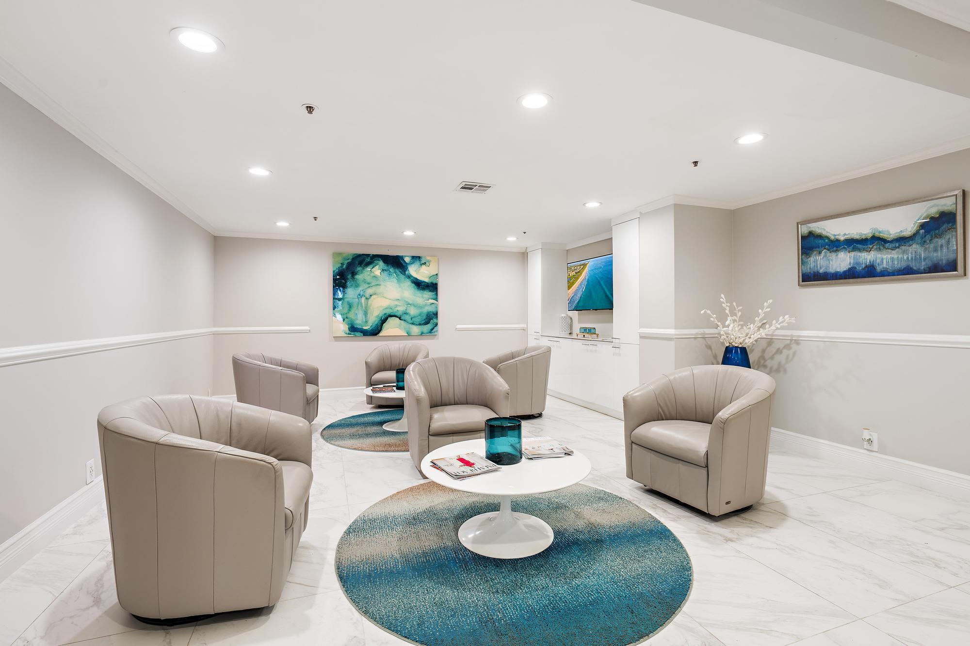5280 N Ocean #8b Riviera Beach, FL 33404