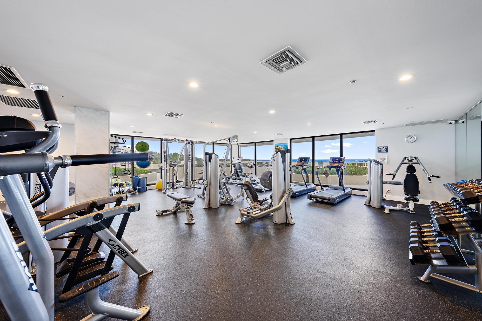 5280 N Ocean #8b Riviera Beach, FL 33404