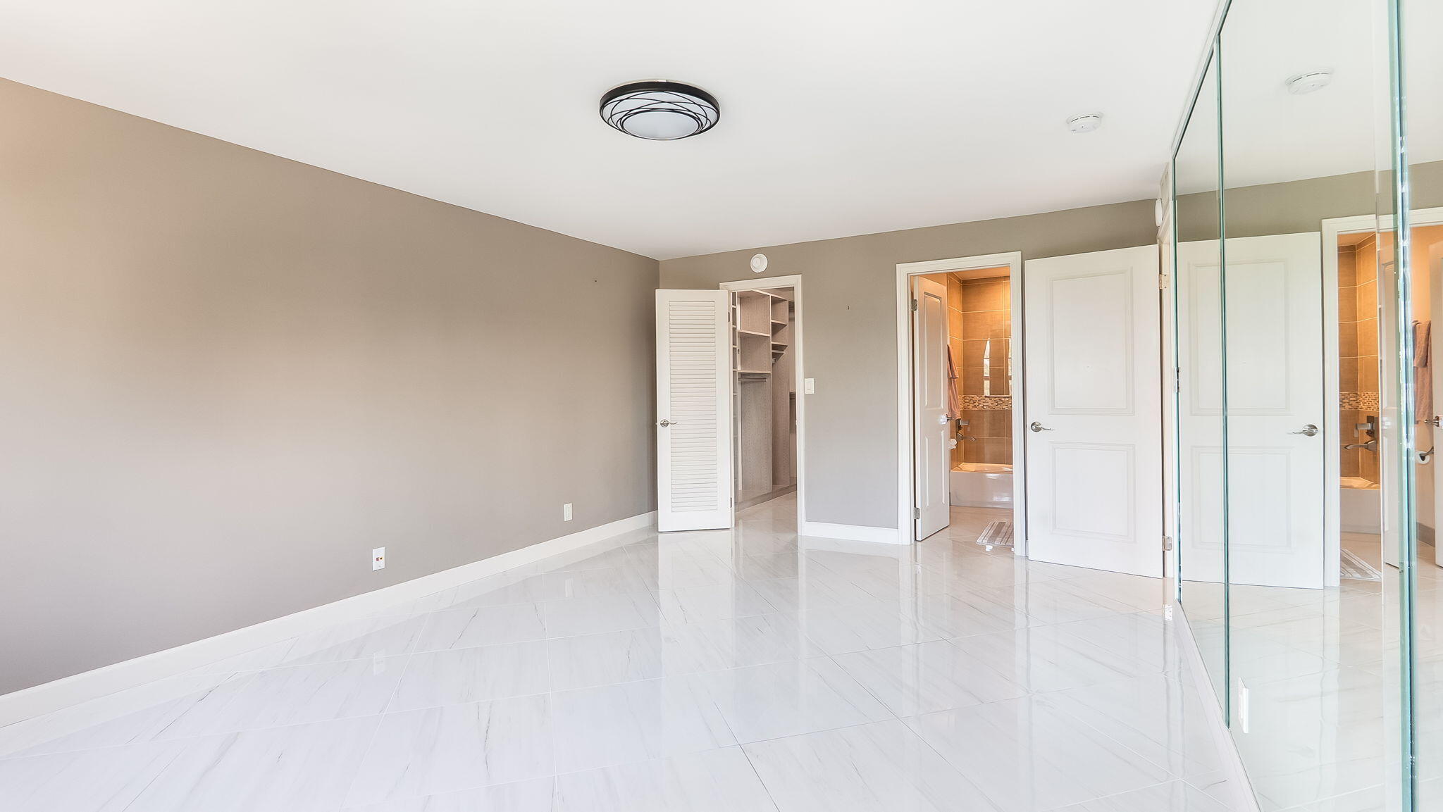 133 N Pompano Bch #204 Pompano Beach, FL 33062