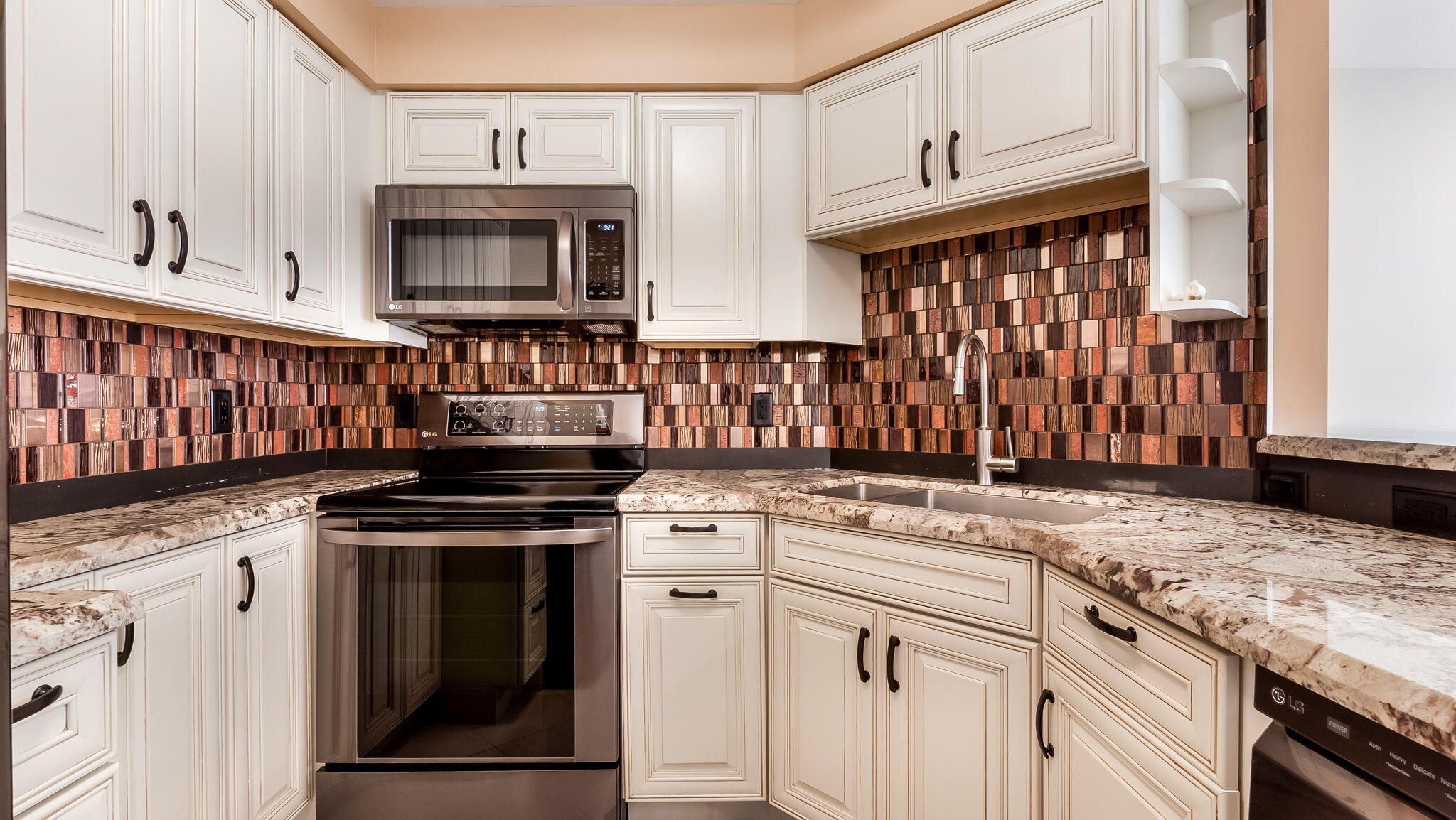 133 N Pompano Bch #204 Pompano Beach, FL 33062