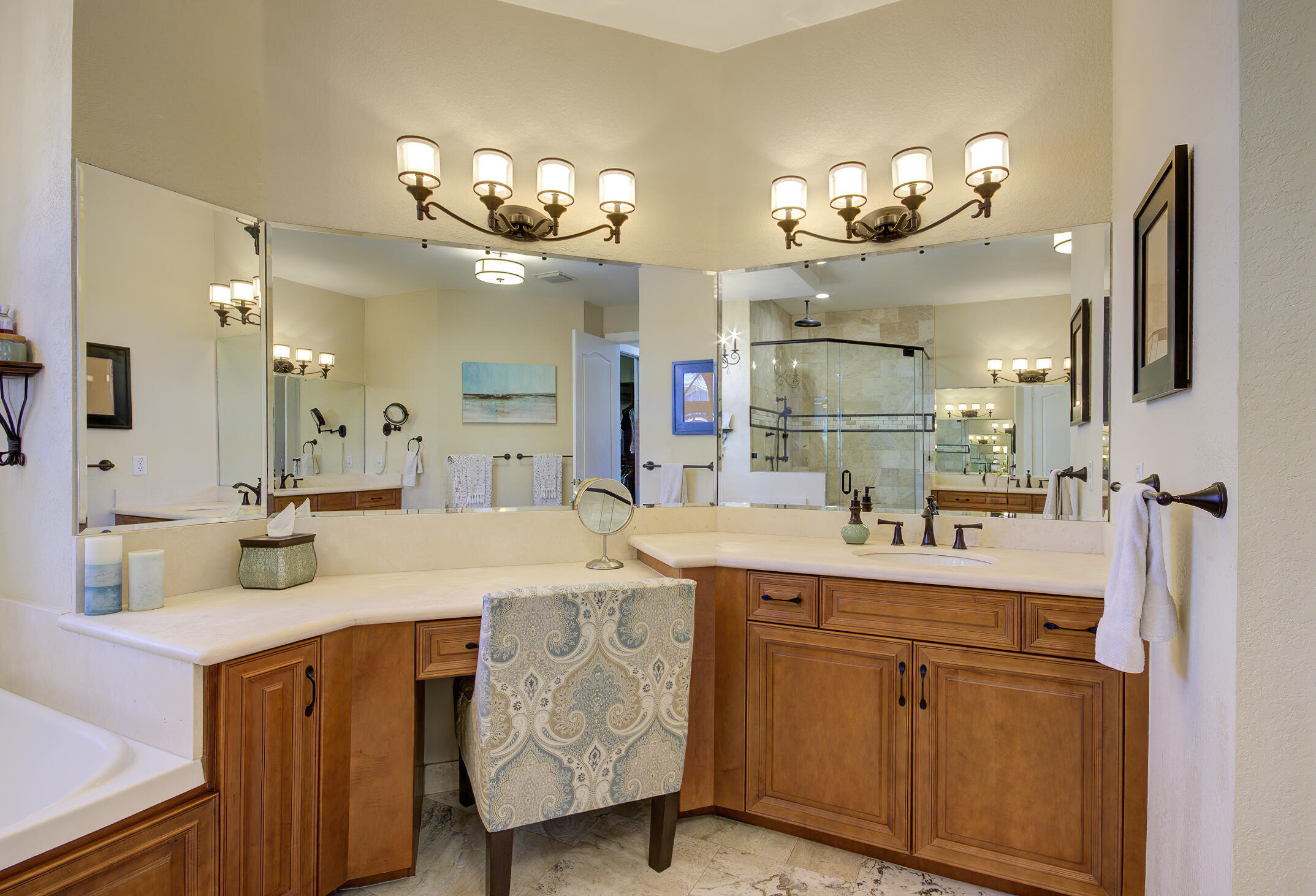 4040 NE 25th Lighthouse Point, FL 33064