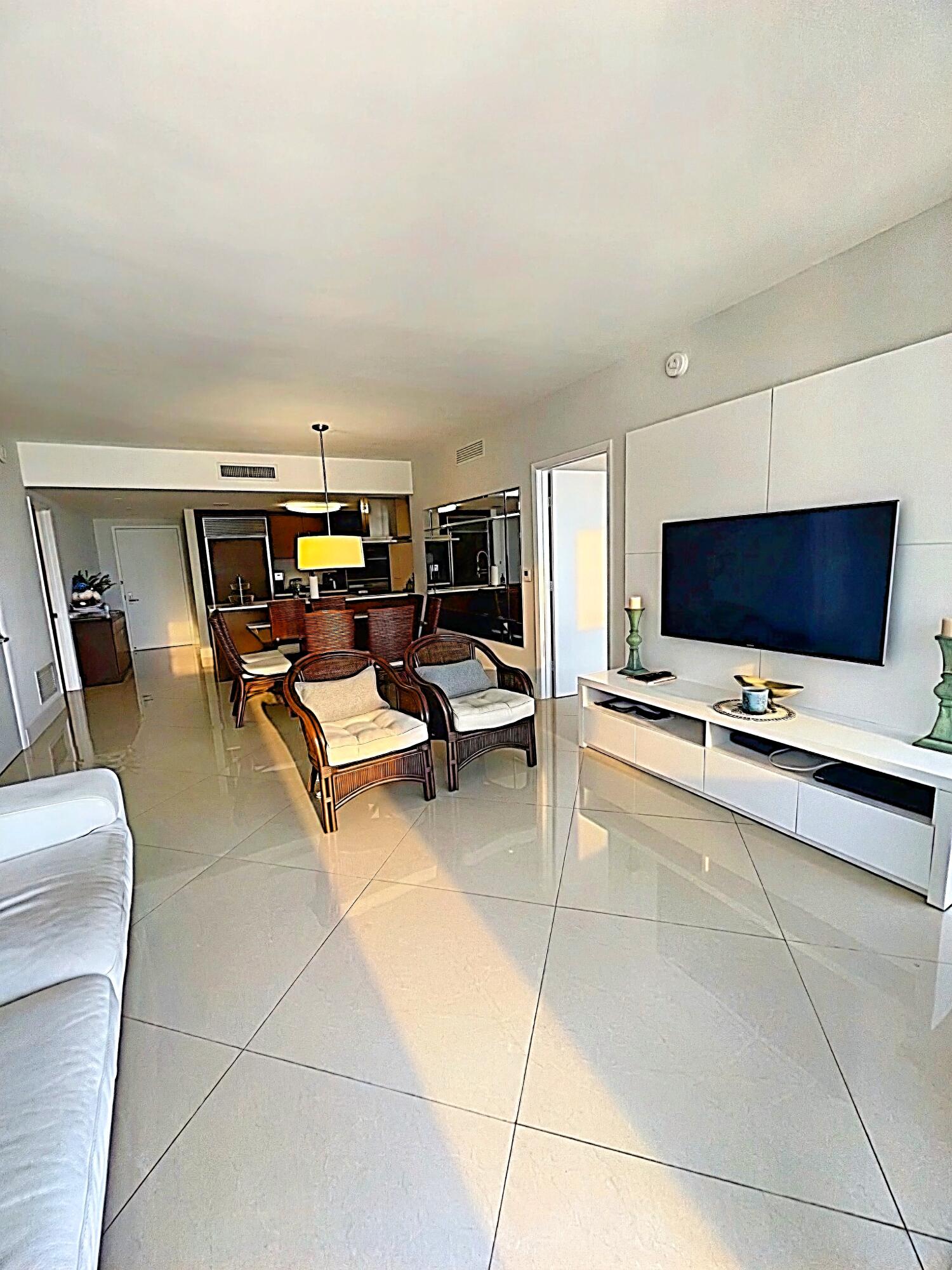 image Icon Brickell II18
