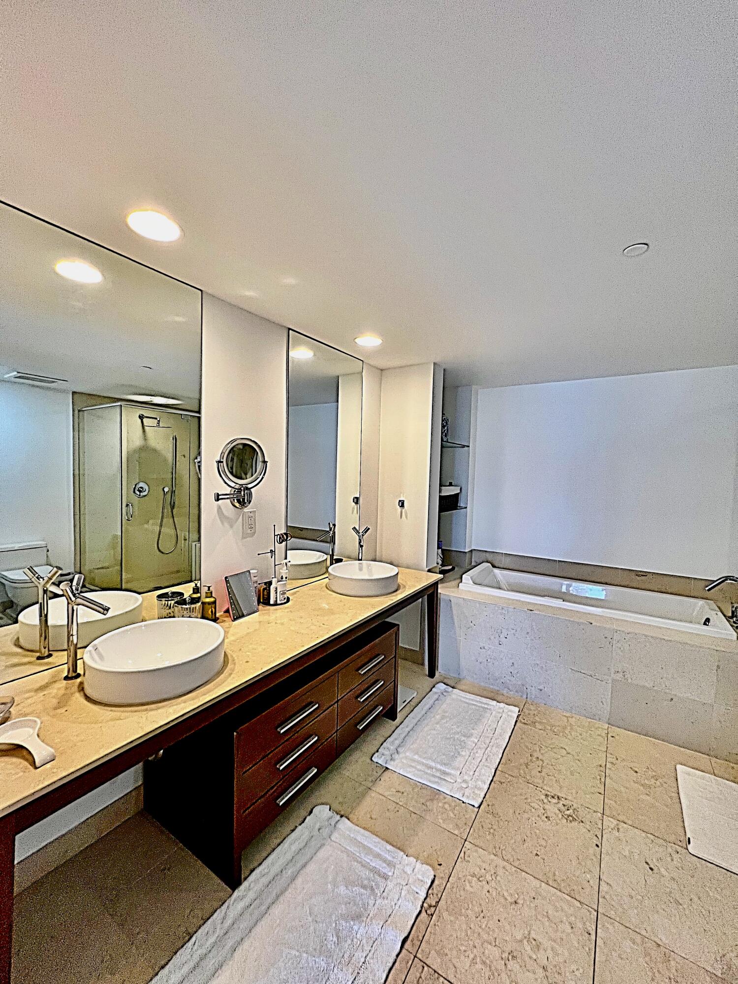 image Icon Brickell II22