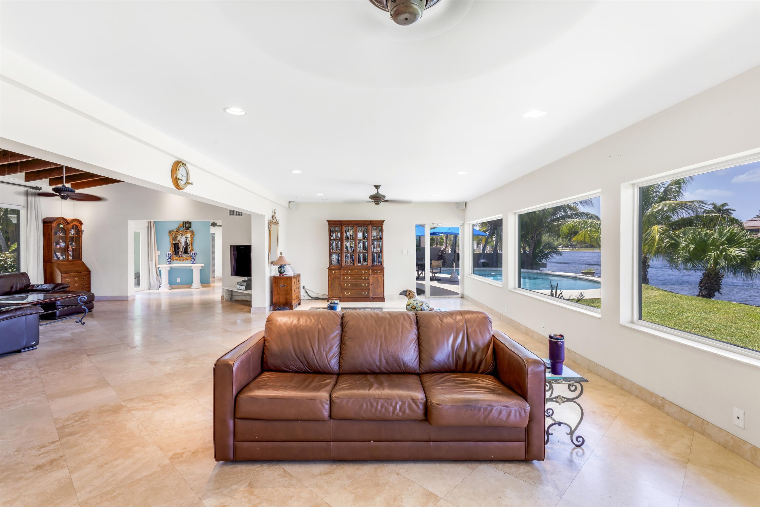 2605 N Riverside Dr Pompano Beach, FL 33062
