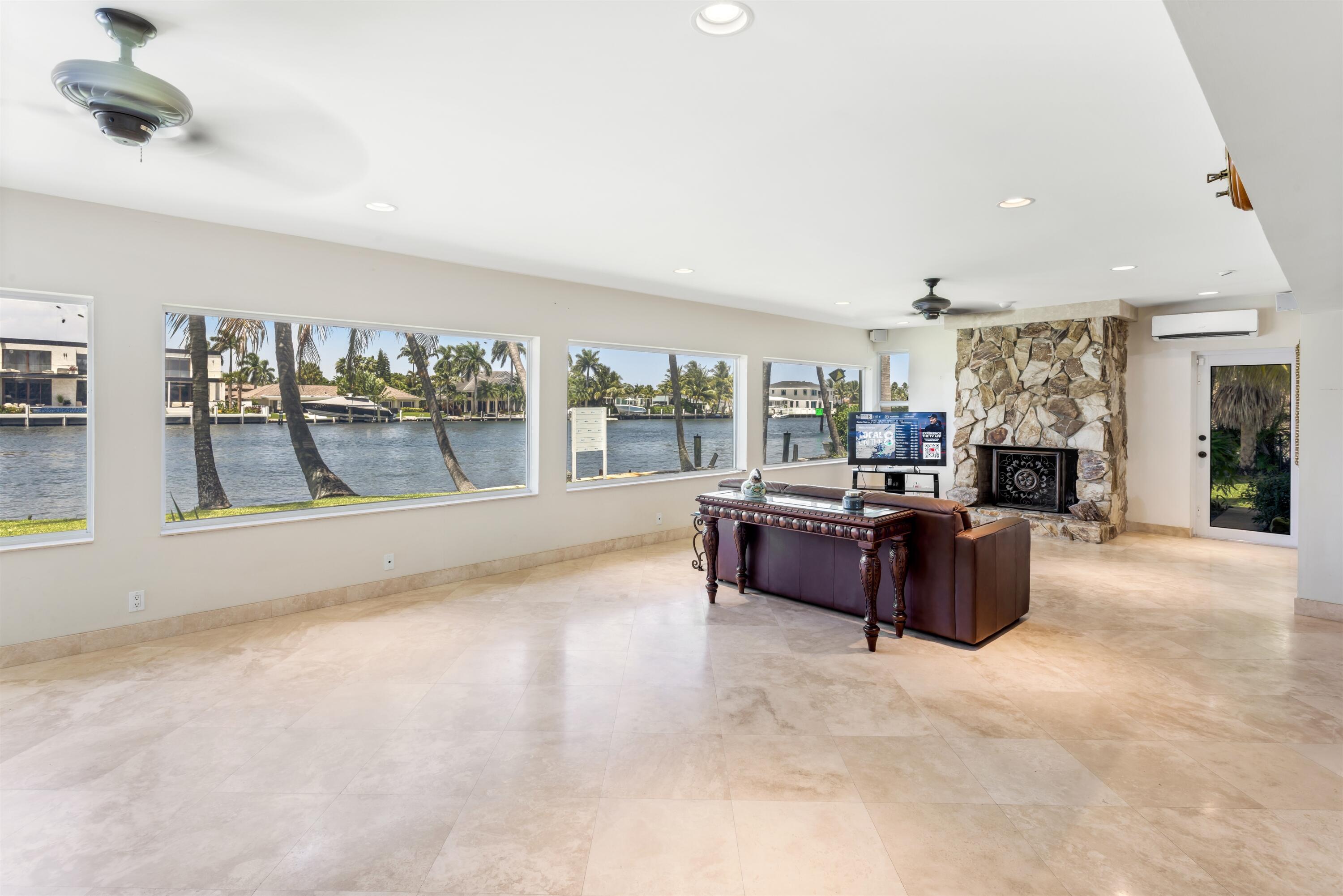 2605 N Riverside Dr Pompano Beach, FL 33062