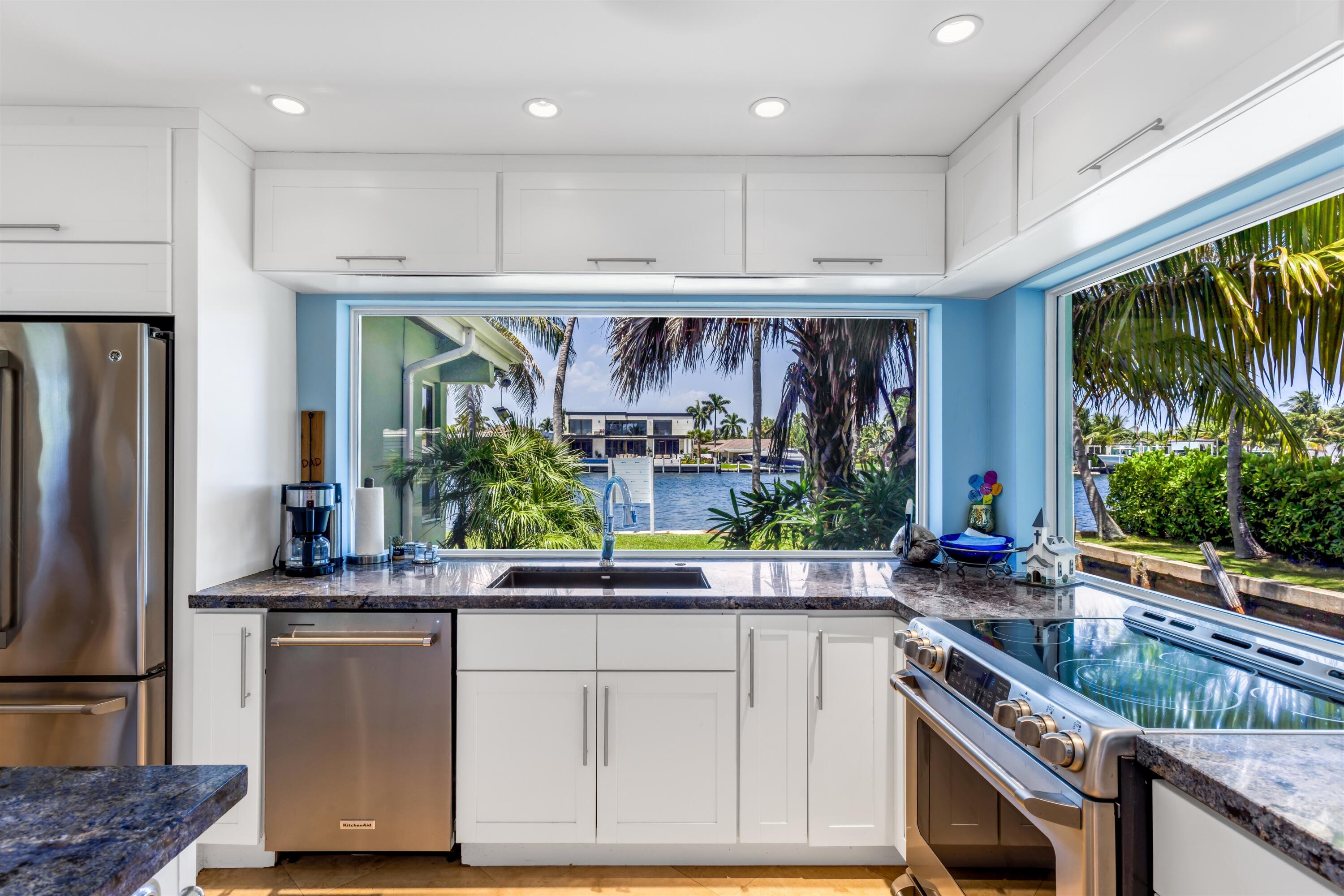 2605 N Riverside Dr Pompano Beach, FL 33062