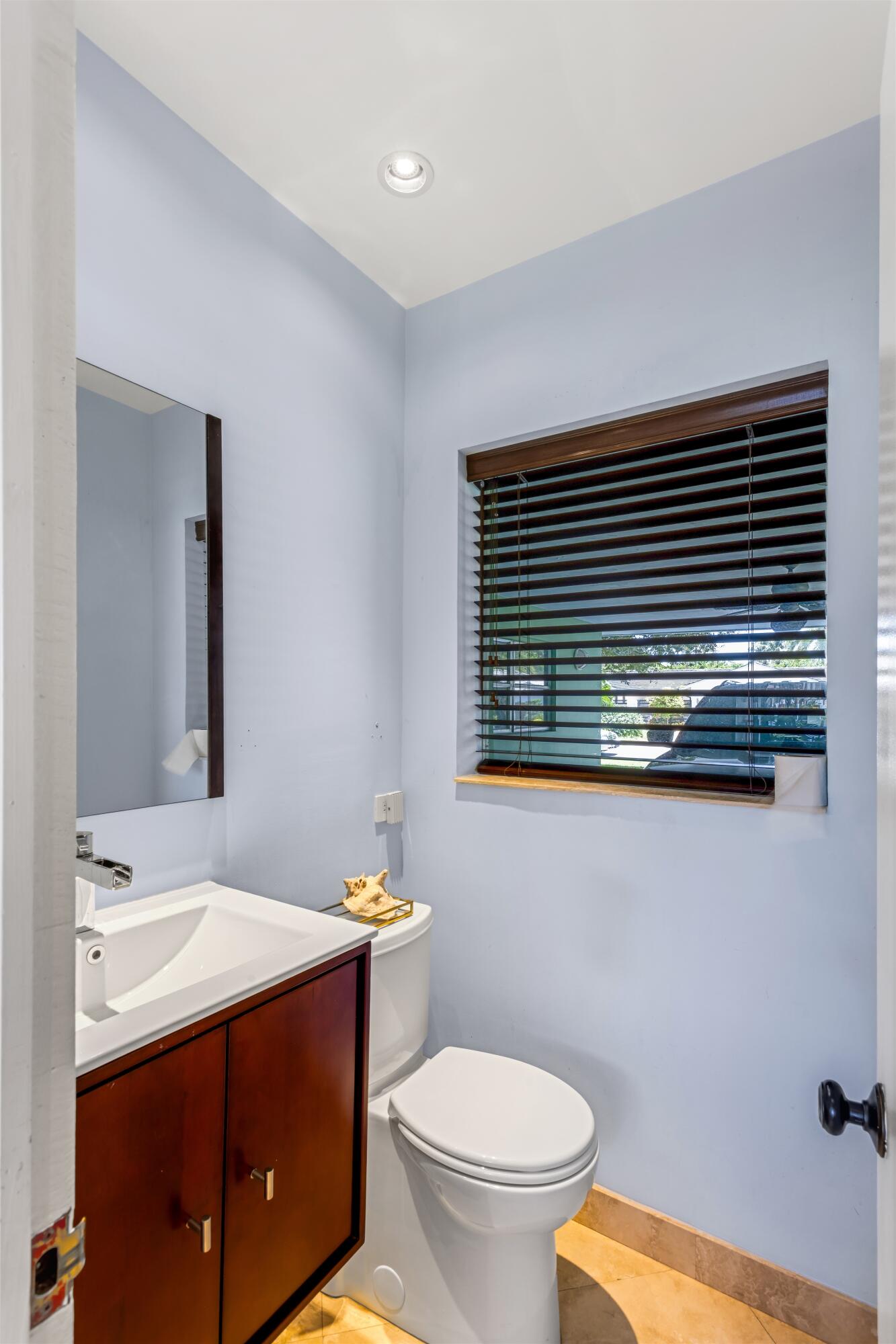 2605 N Riverside Dr Pompano Beach, FL 33062