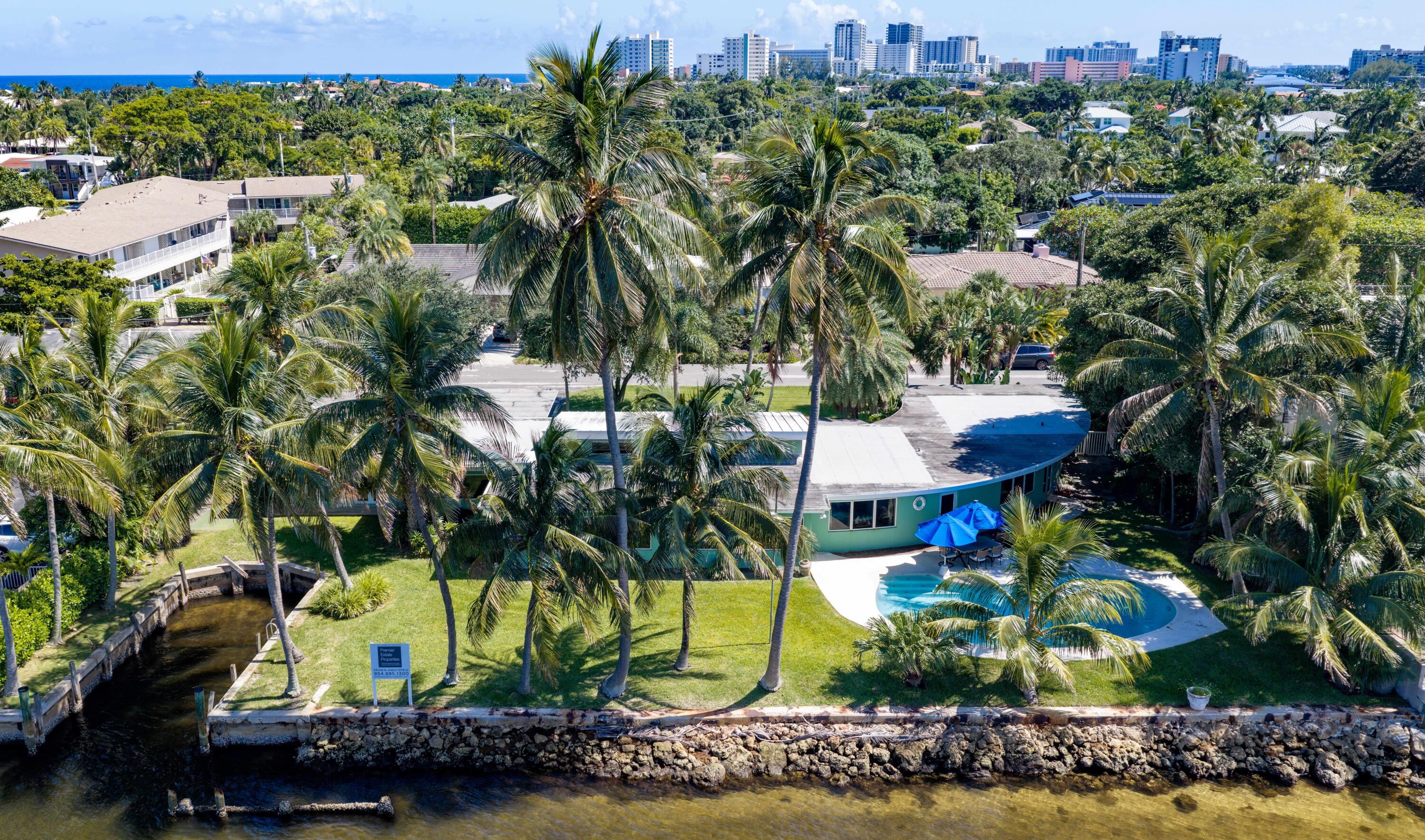 2605 N Riverside Pompano Beach, FL 33062