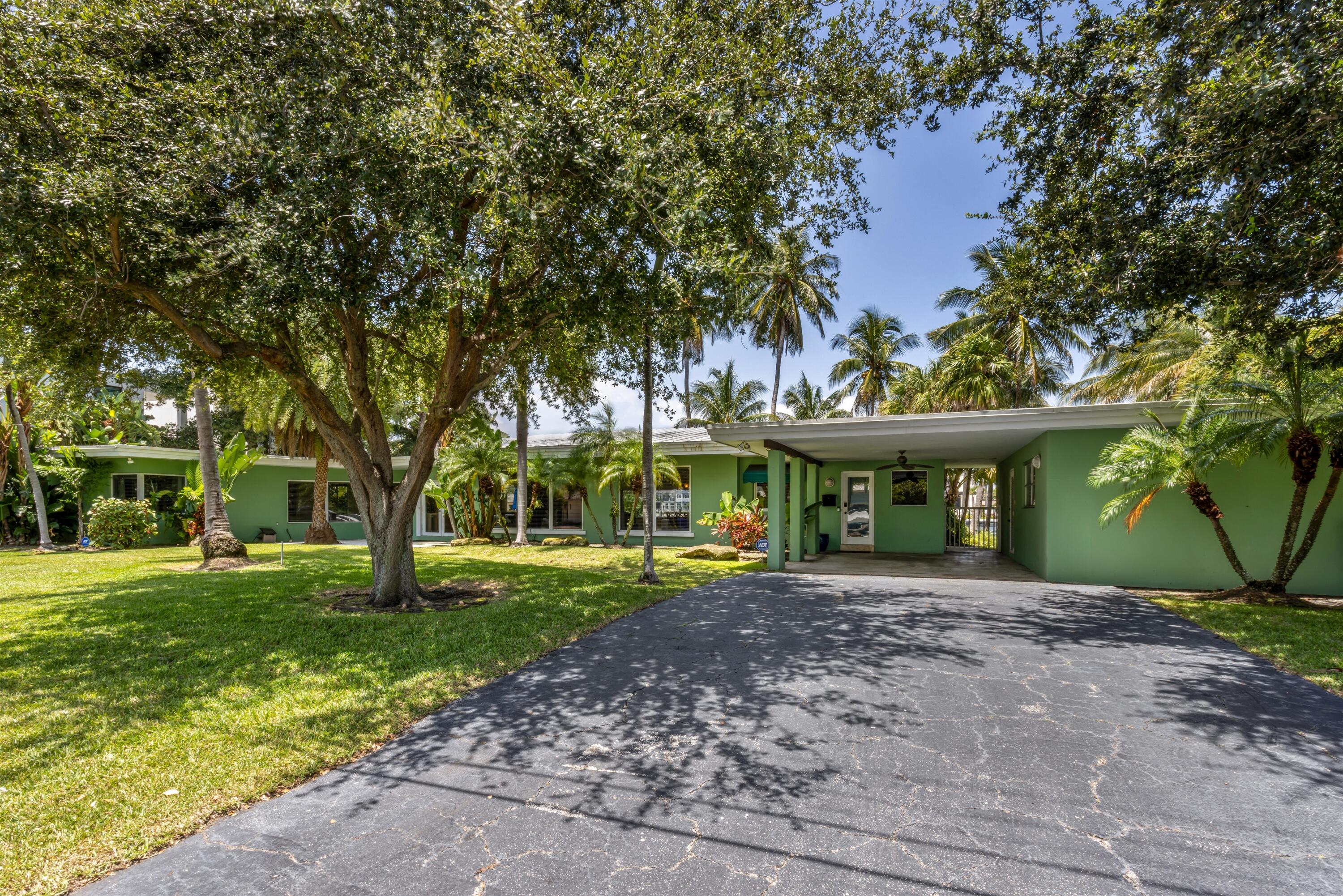2605 N Riverside Dr Pompano Beach, FL 33062