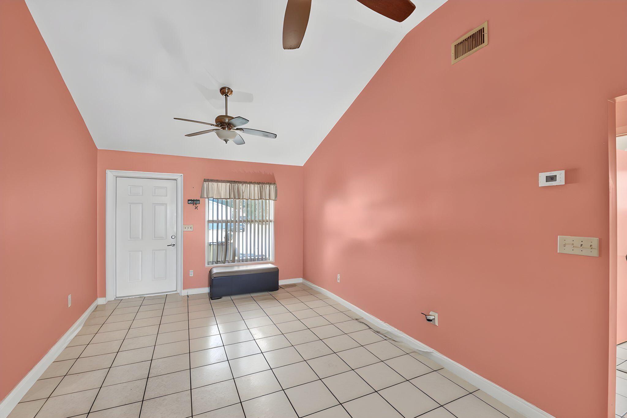 207/227 Ethelyn Dr West Palm Beach, FL 33415