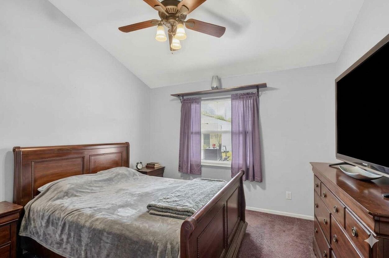 207/227 Ethelyn Dr West Palm Beach, FL 33415