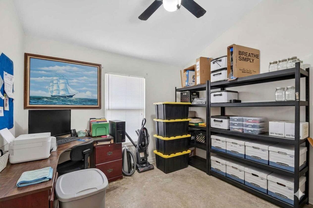207/227 Ethelyn Dr West Palm Beach, FL 33415