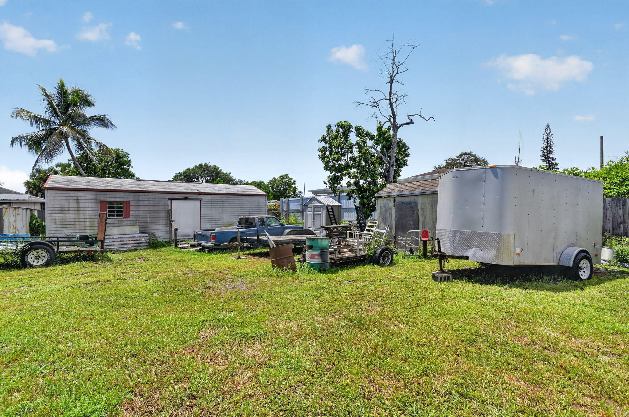 207/227 Ethelyn Dr West Palm Beach, FL 33415