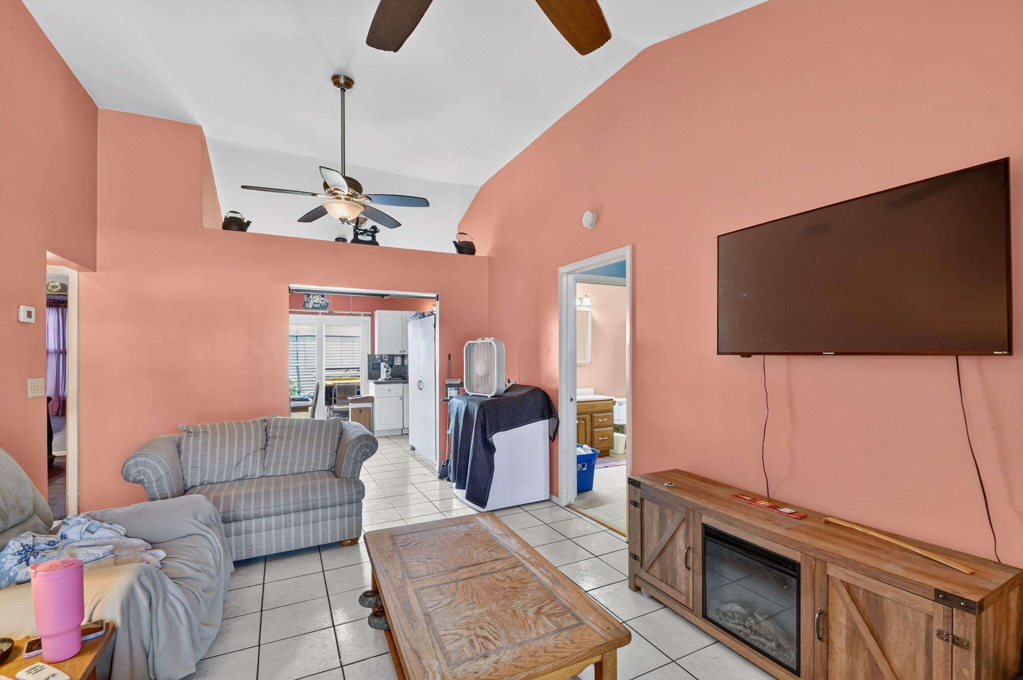 207/227 Ethelyn Dr West Palm Beach, FL 33415
