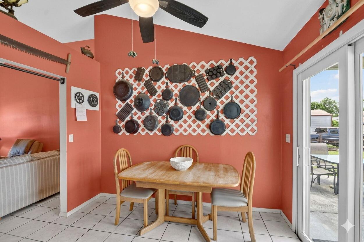 207/227 Ethelyn Dr West Palm Beach, FL 33415