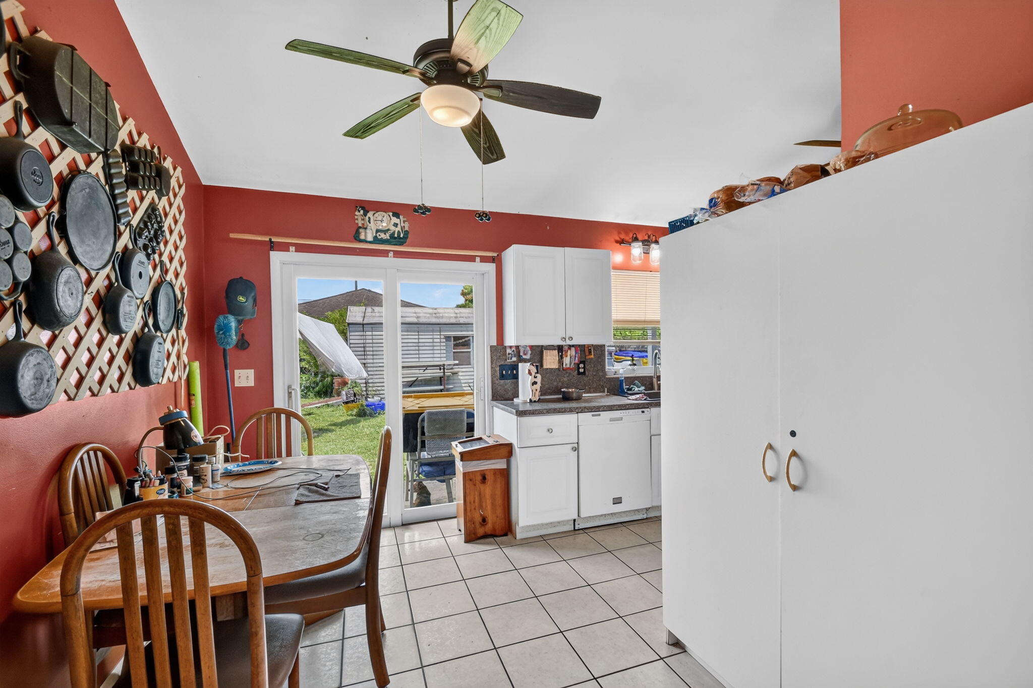 207/227 Ethelyn Dr West Palm Beach, FL 33415