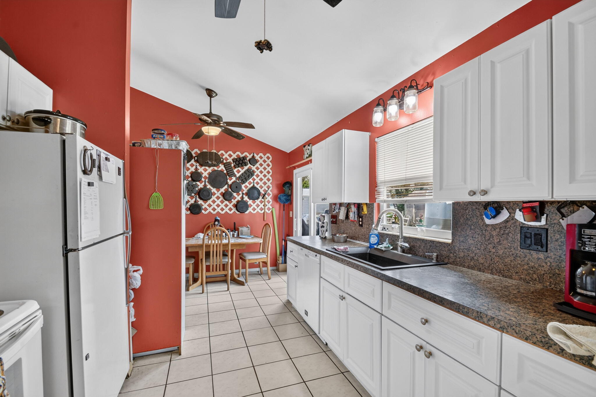 207/227 Ethelyn Dr West Palm Beach, FL 33415