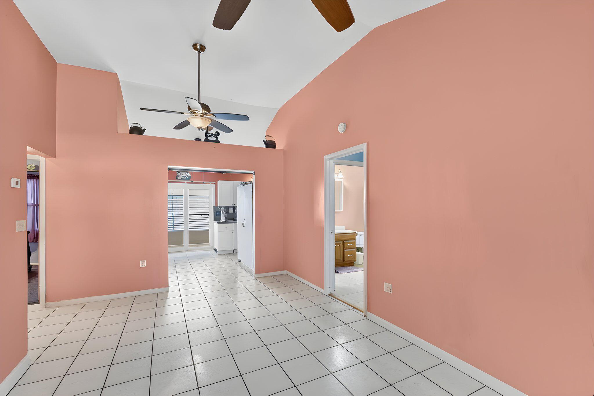 207/227 Ethelyn Dr West Palm Beach, FL 33415
