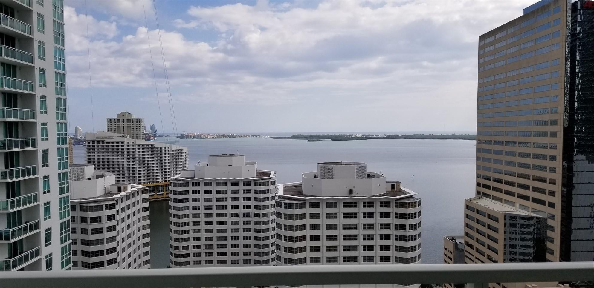 image The Plaza on Brickell West1