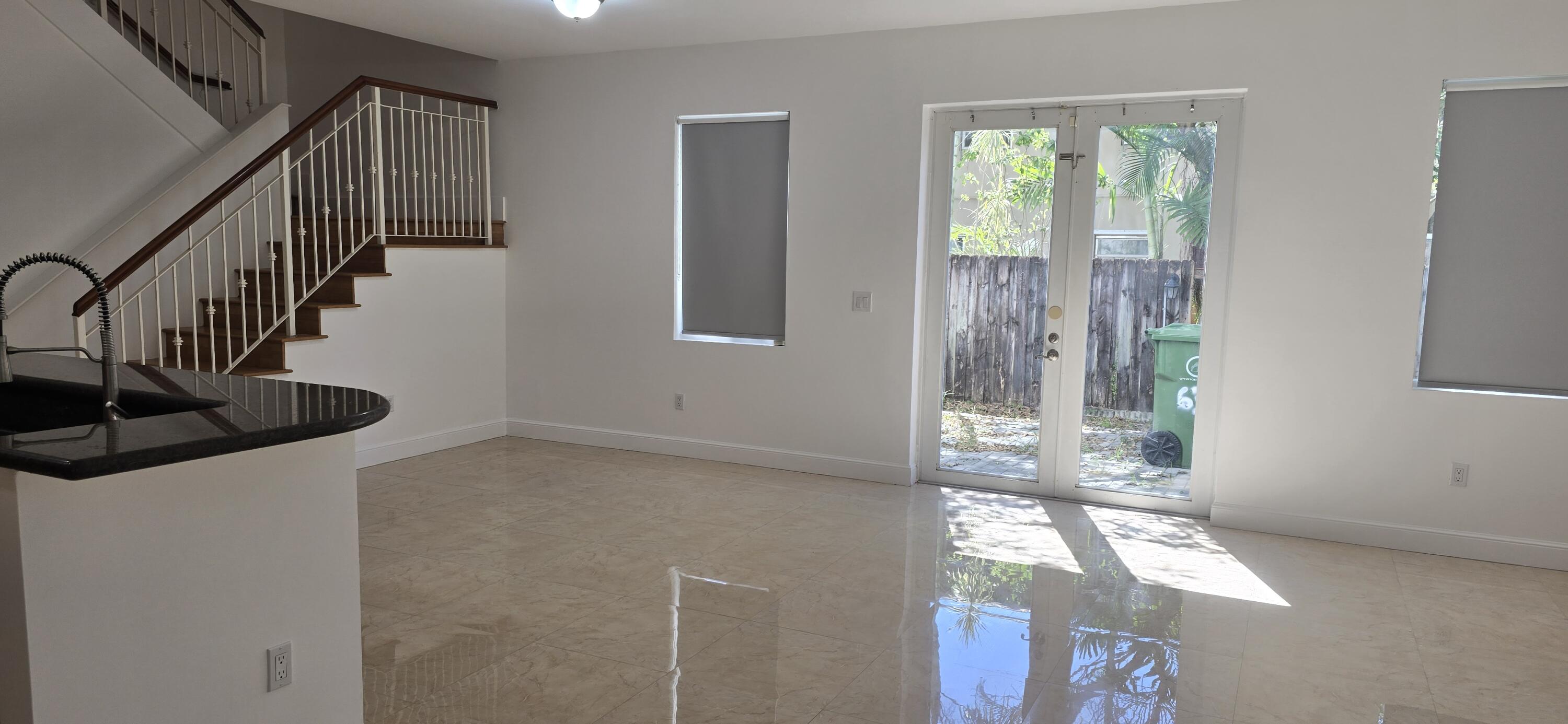 635 NE 11th Ave Fort Lauderdale, FL 33304