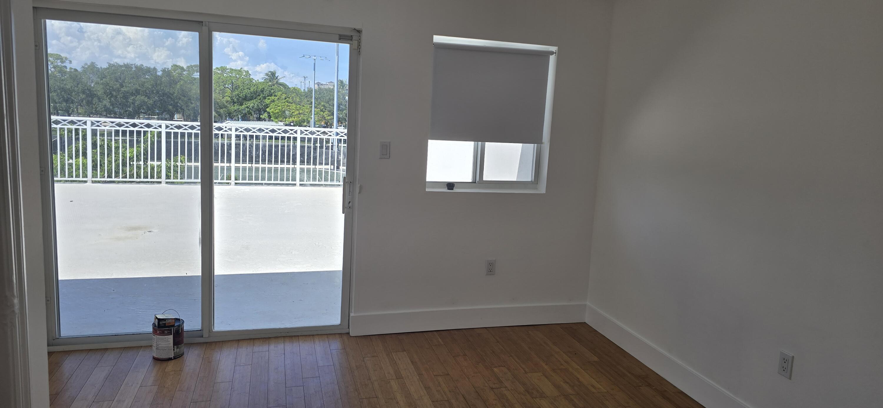 635 NE 11th Ave Fort Lauderdale, FL 33304