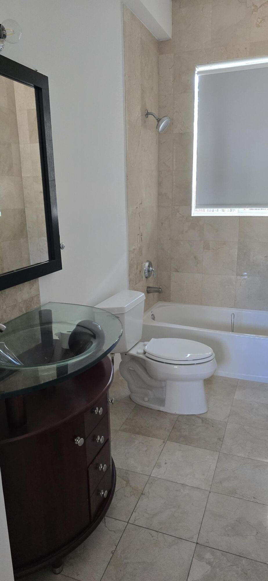635 NE 11th Ave Fort Lauderdale, FL 33304