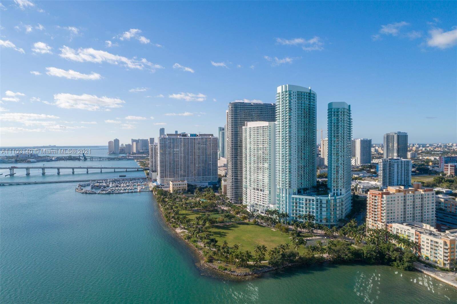 1900 N Bayshore Dr #912