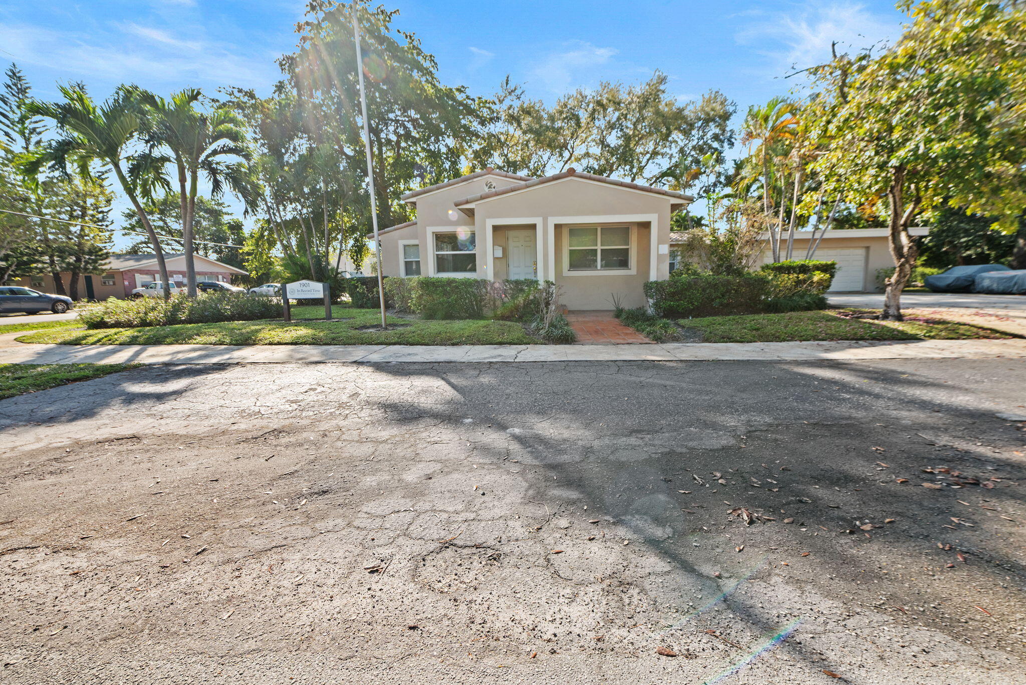1901 SE 4th Ave