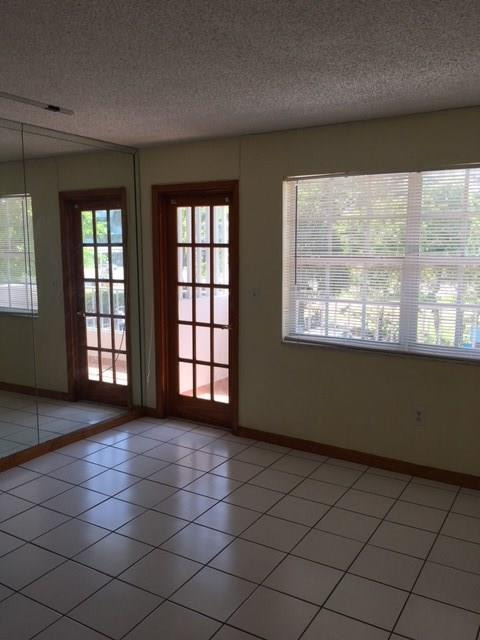 528 Meridian Ave #204 Miami Beach, FL 33139