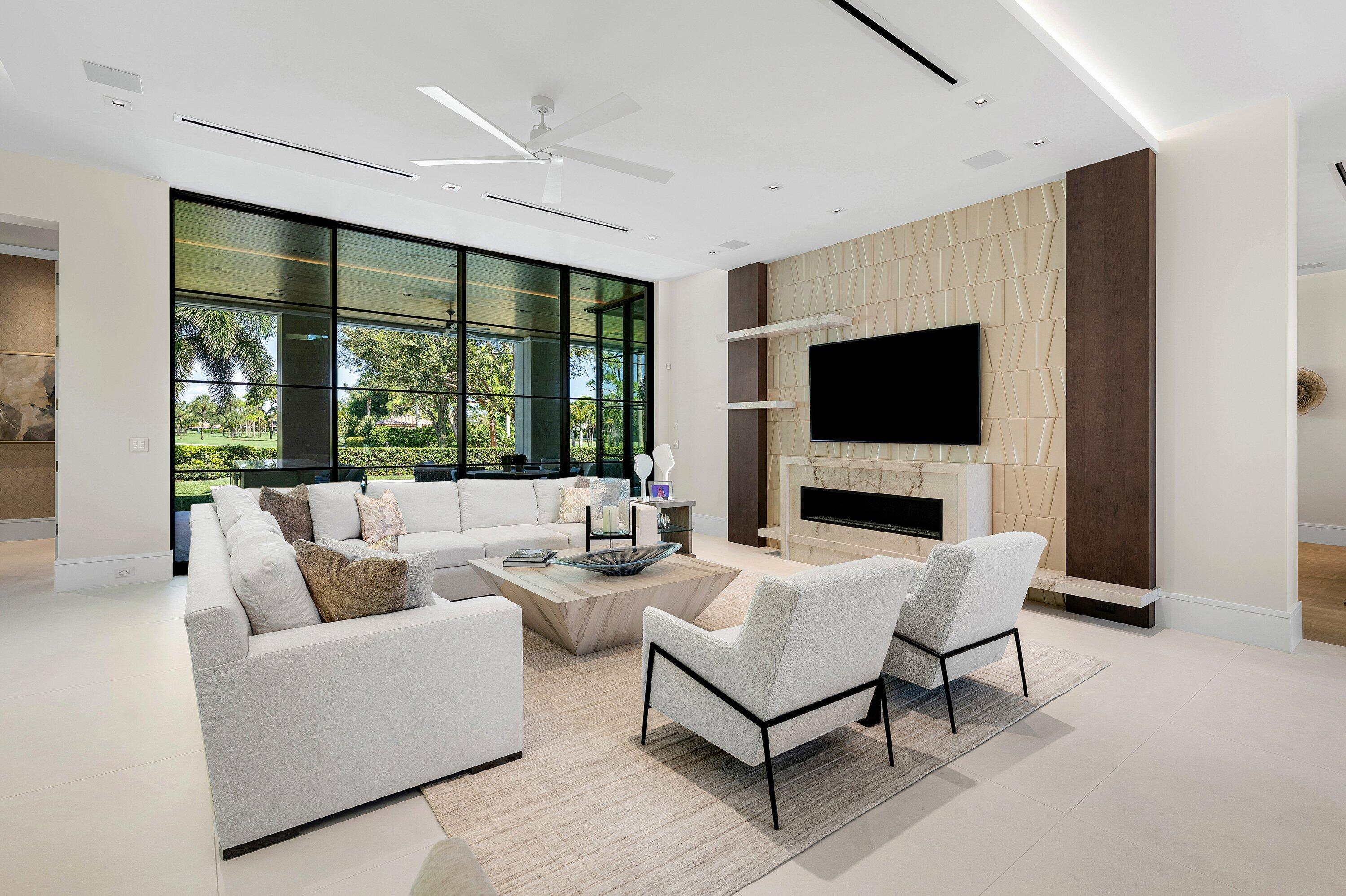 471 Royal Palm Way Boca Raton, FL 33432