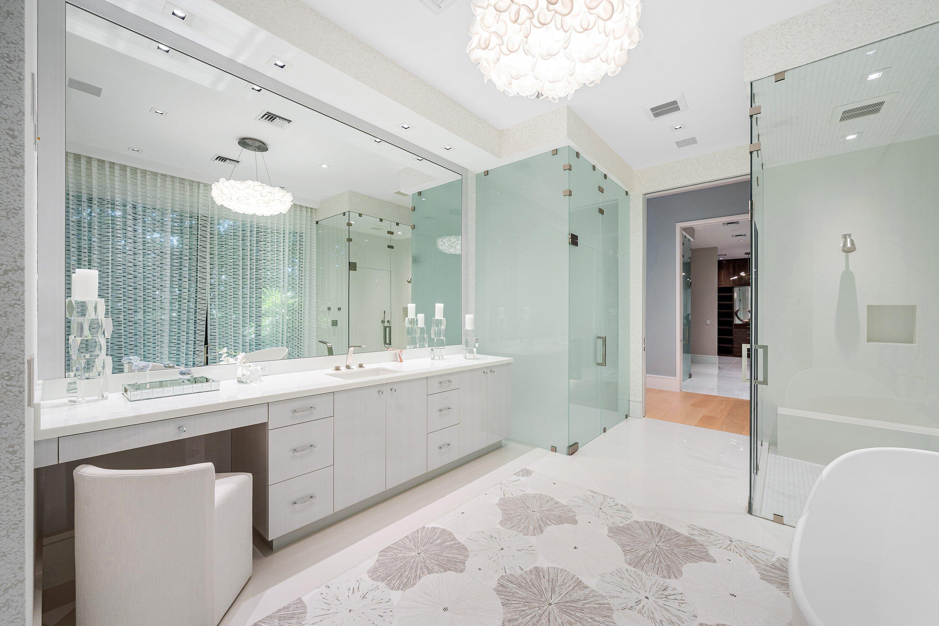 471 Royal Palm Way Boca Raton, FL 33432