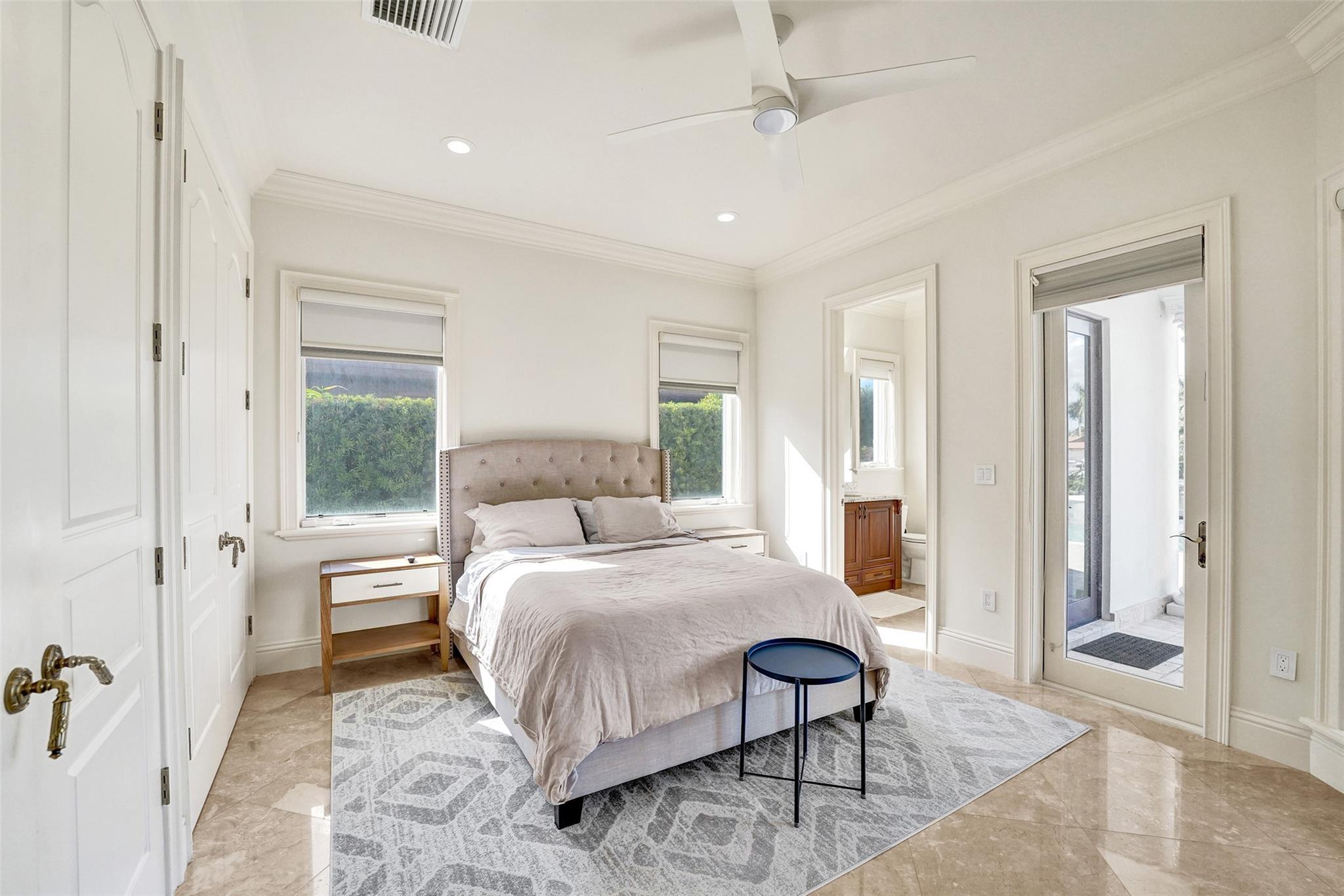 642 Palm Dr Hallandale Beach, FL 33009 642 Palm Dr Hallandale Beach, FL 33009