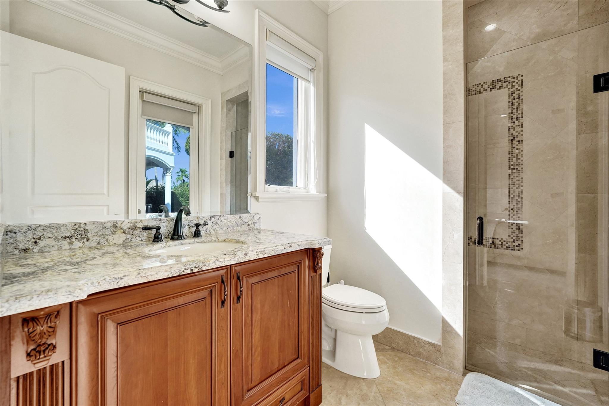 642 Palm Dr Hallandale Beach, FL 33009 642 Palm Dr Hallandale Beach, FL 33009