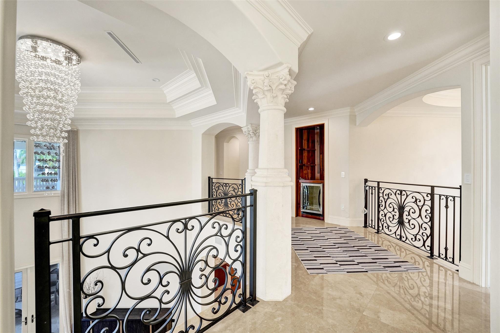 642 Palm Dr Hallandale Beach, FL 33009 642 Palm Dr Hallandale Beach, FL 33009