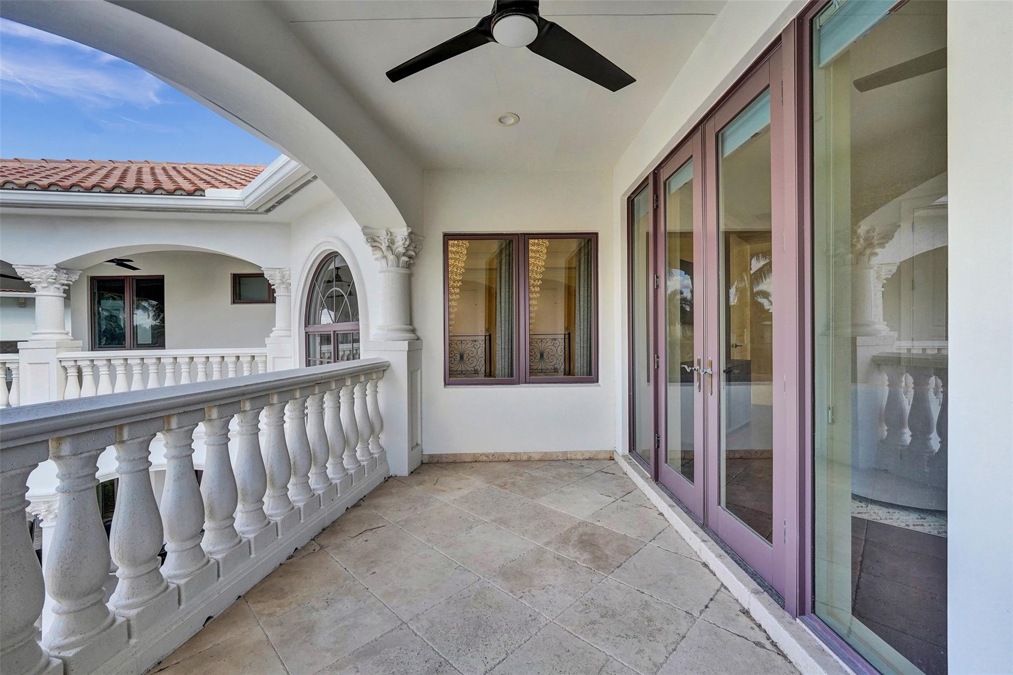 642 Palm Dr Hallandale Beach, FL 33009 642 Palm Dr Hallandale Beach, FL 33009