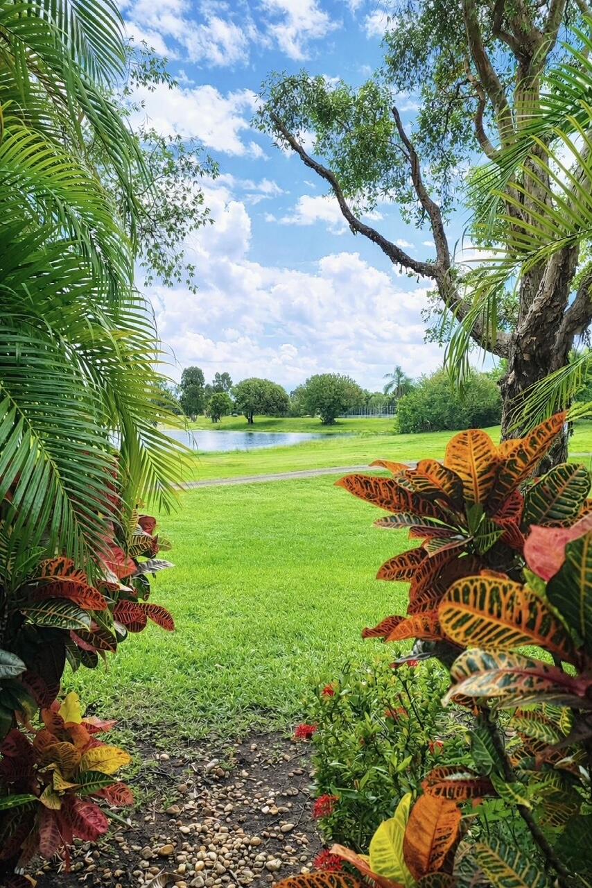 301 SW 158th #104 Pembroke Pines, FL 33027