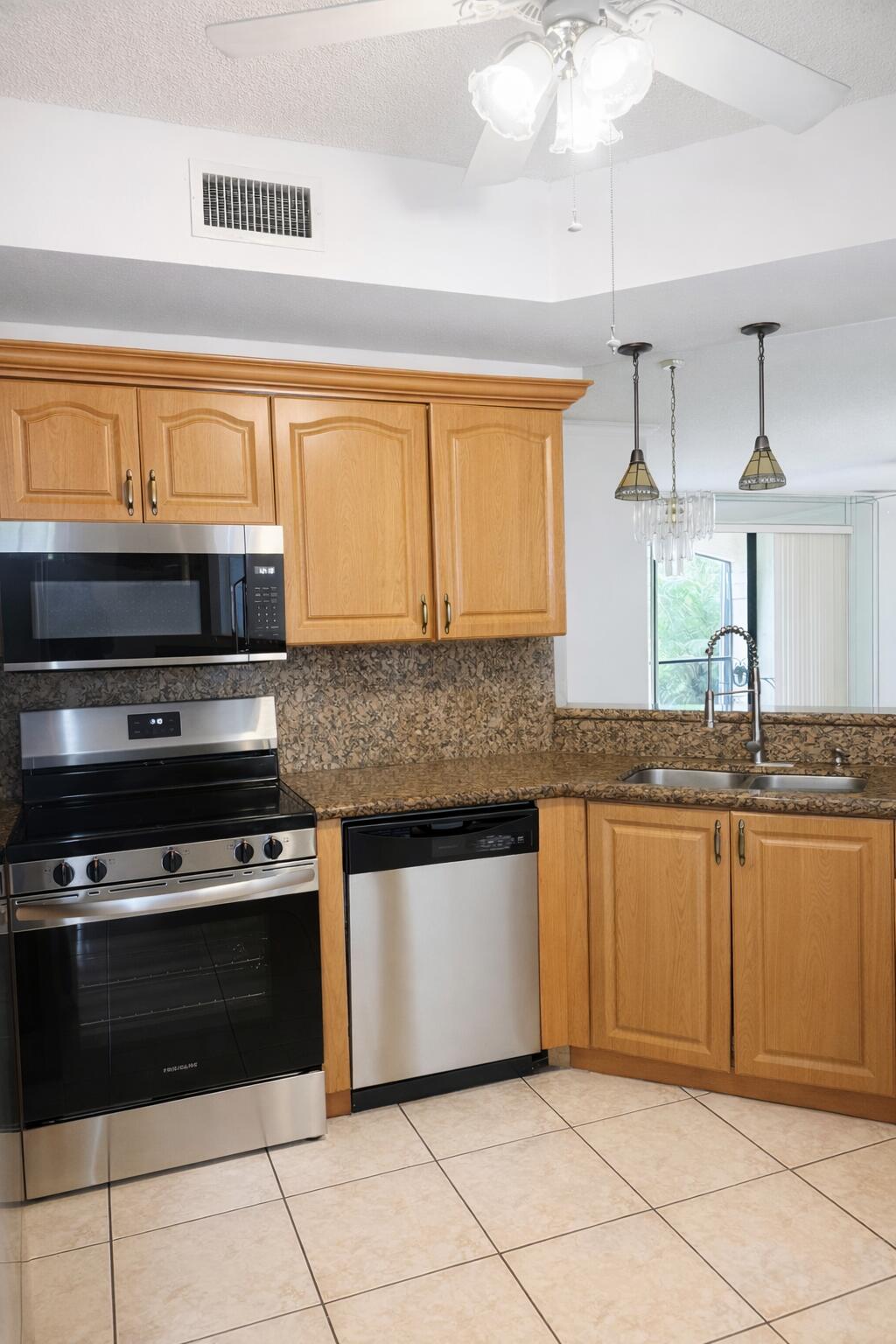 301 SW 158th #104 Pembroke Pines, FL 33027