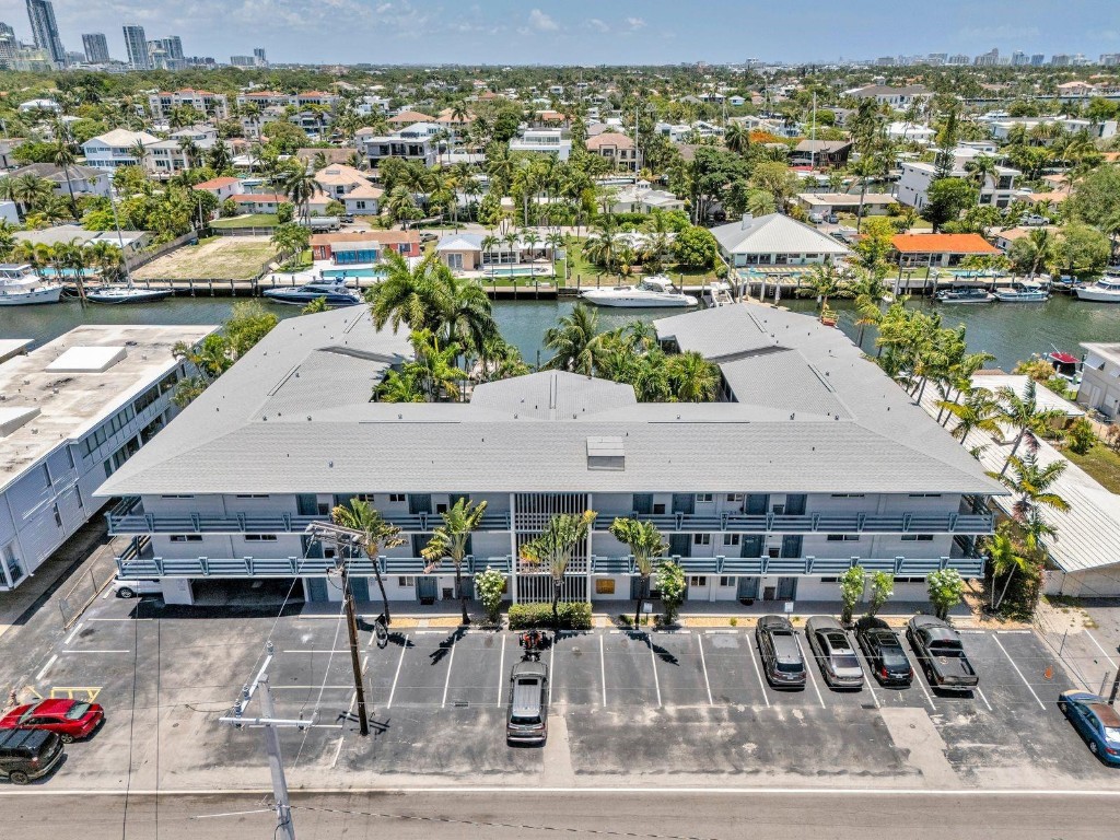 1535 SE 15th #305 Fort Lauderdale, FL 33316