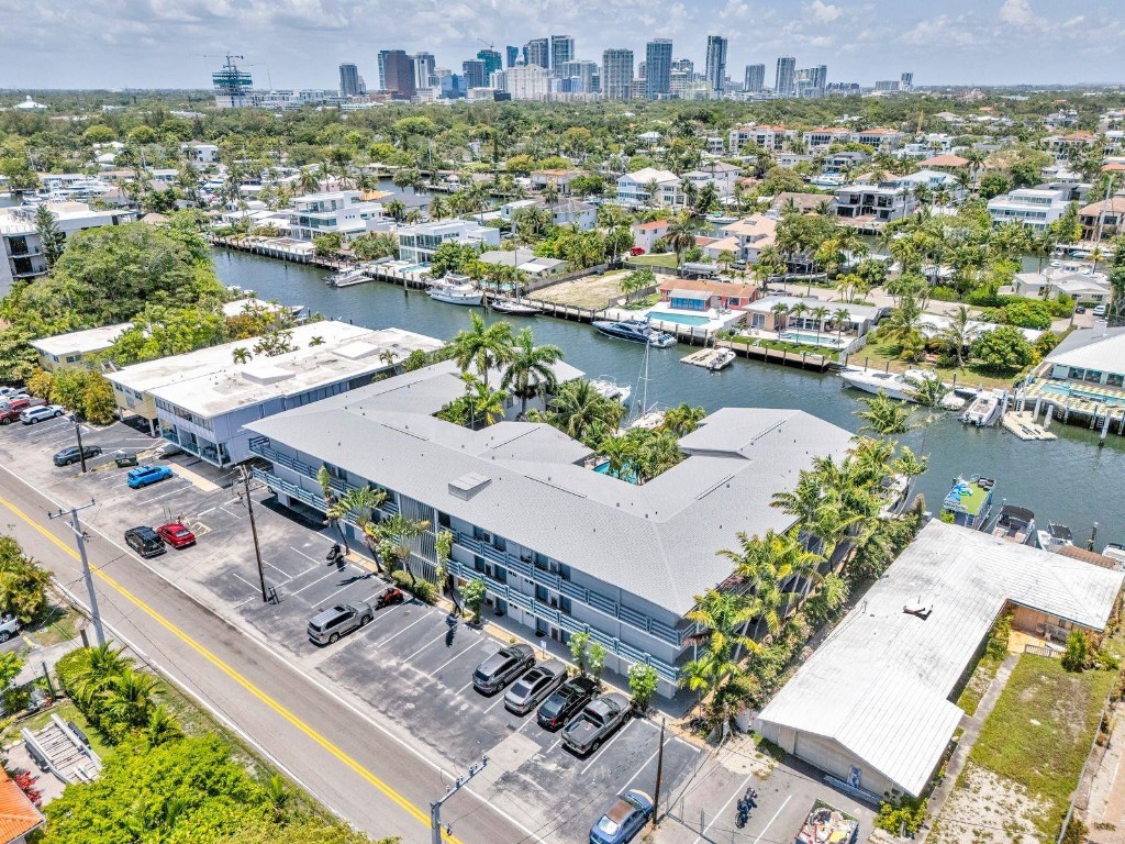 1535 SE 15th #305 Fort Lauderdale, FL 33316