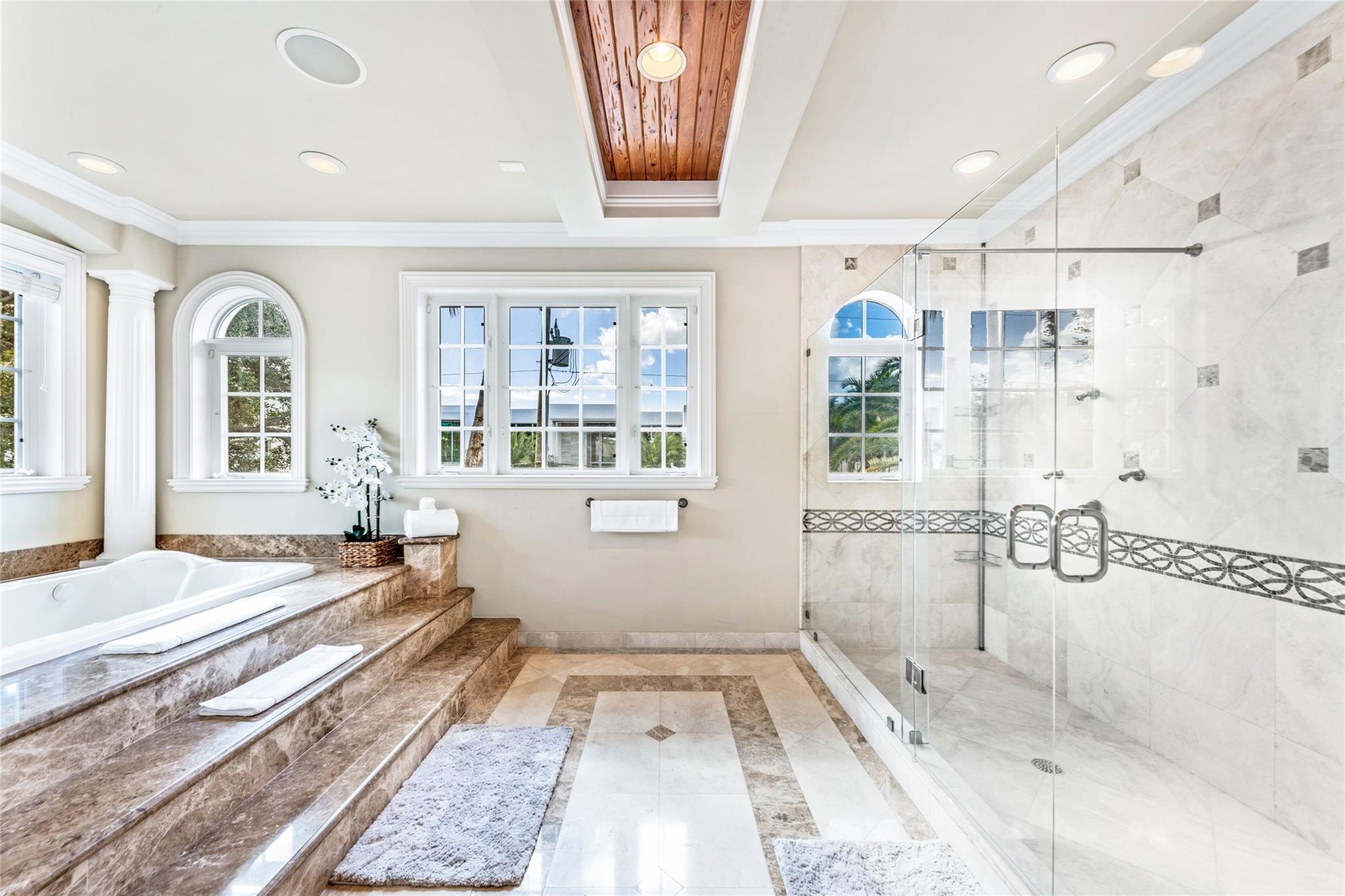 7 Pelican Dr Fort Lauderdale, FL 33301