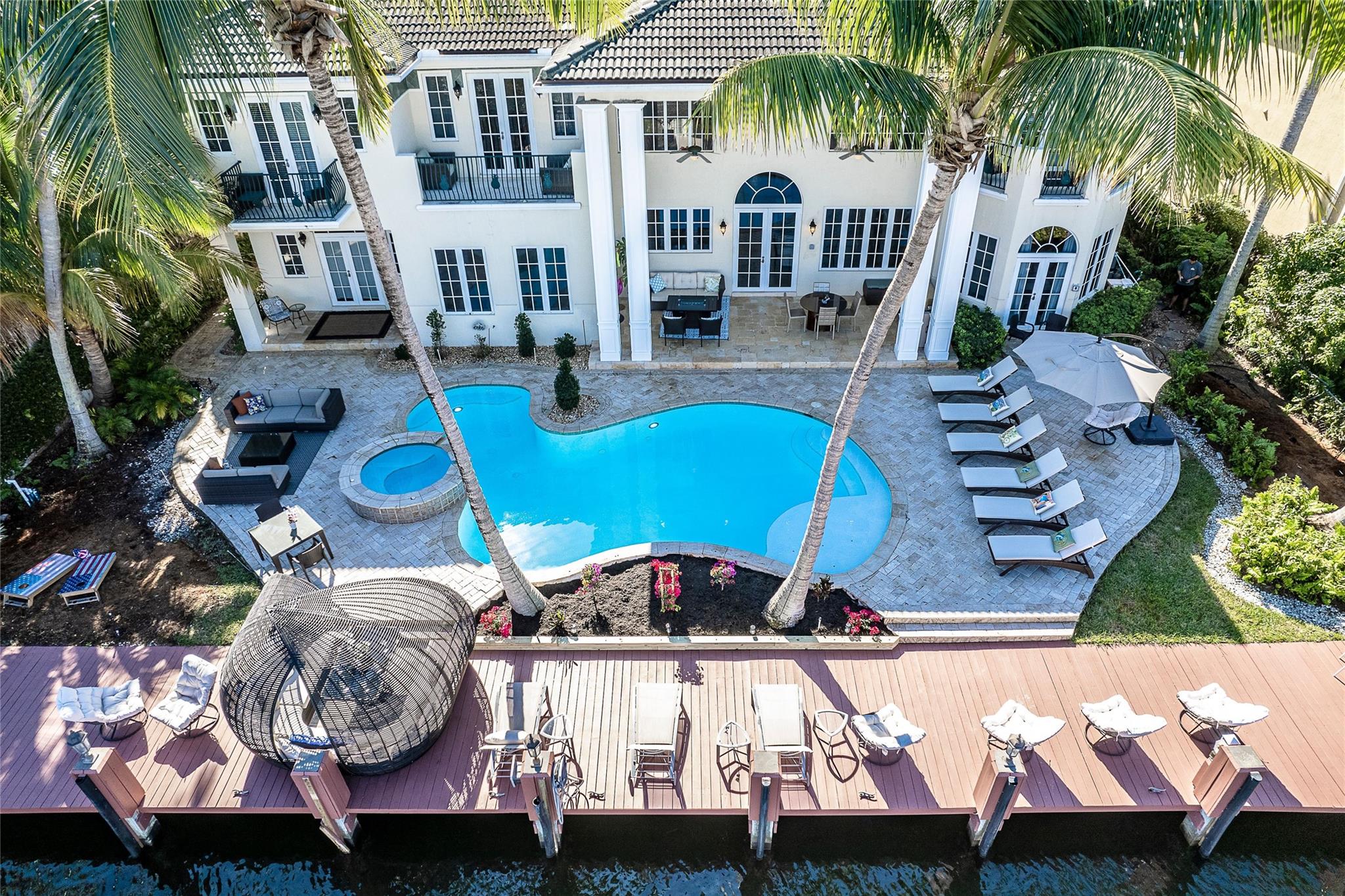 7 Pelican Dr Fort Lauderdale, FL 33301