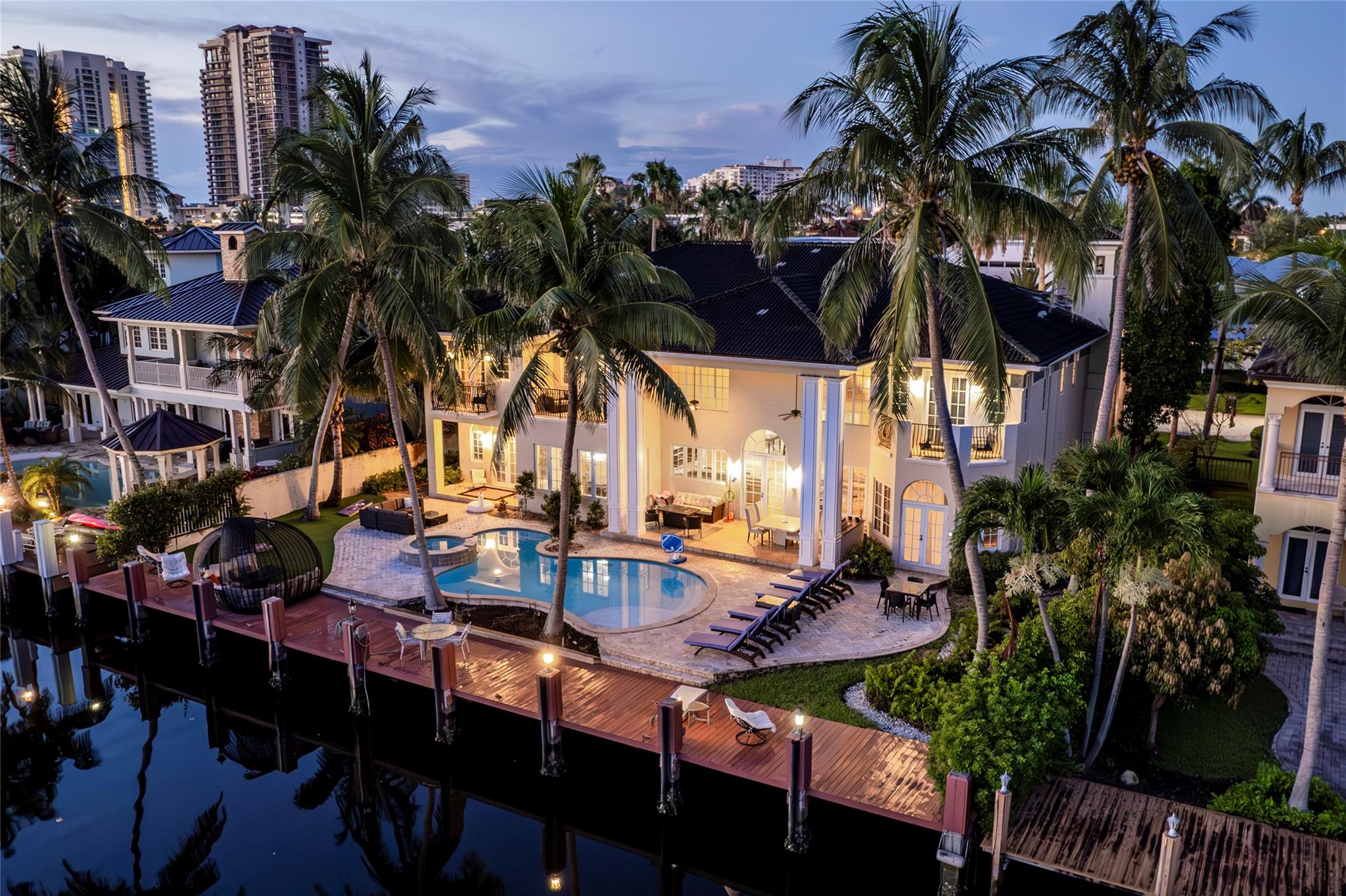 7 Pelican Dr Fort Lauderdale, FL 33301