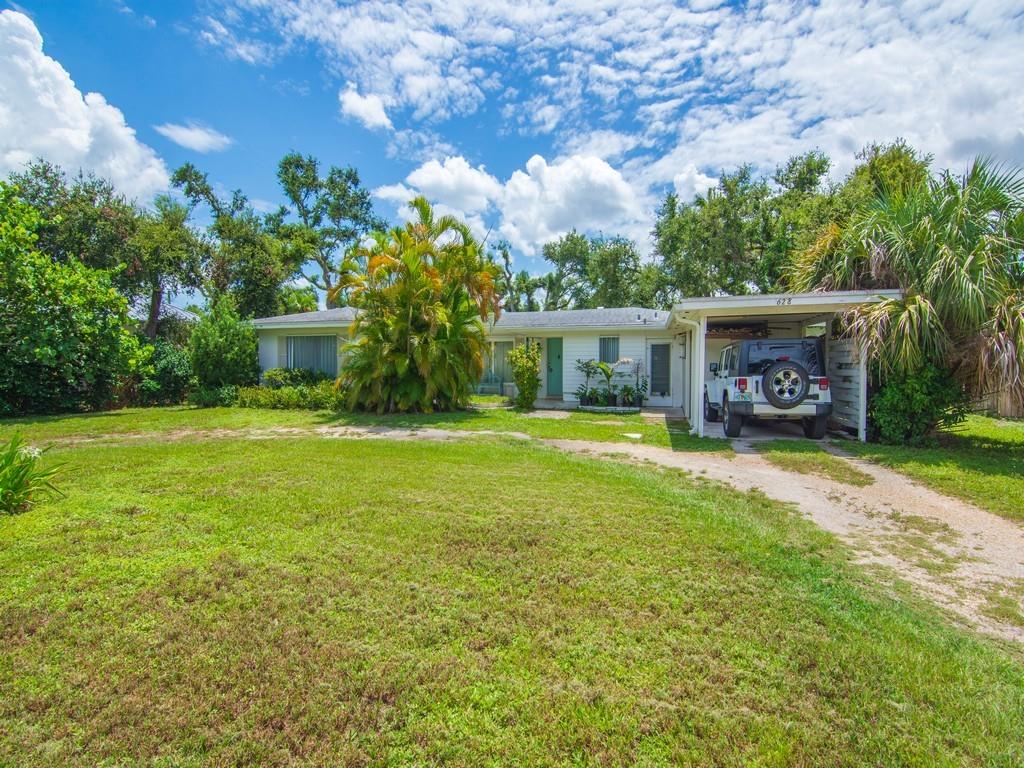 628 Banyan Rd