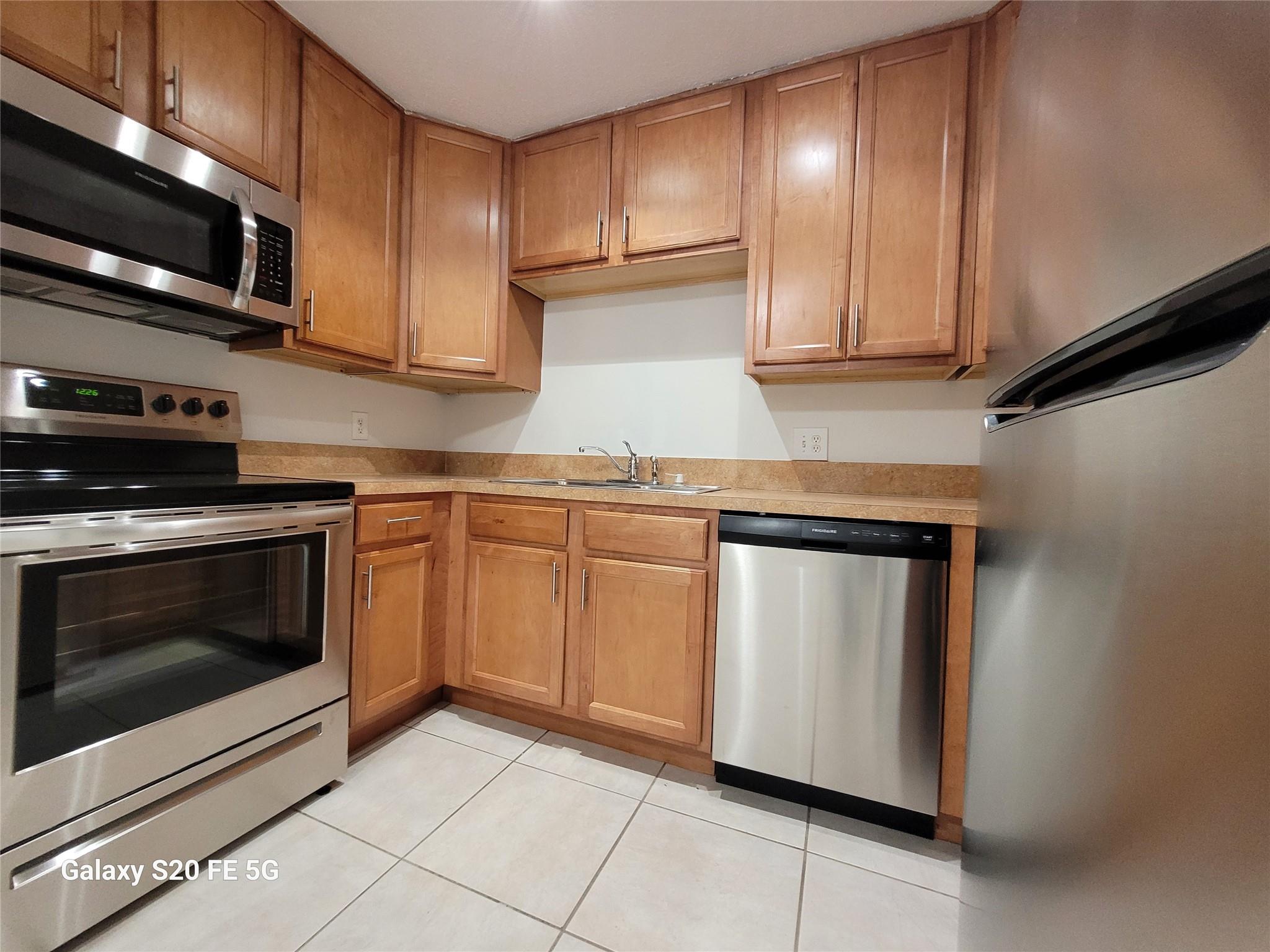 10880 Royal Palm Blvd #10880