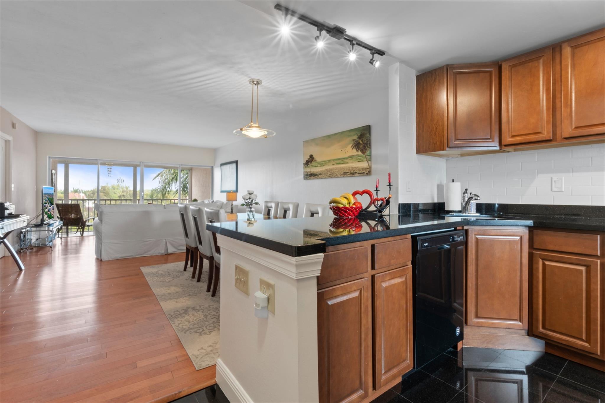 1301 E Hillsboro Blvd #505
