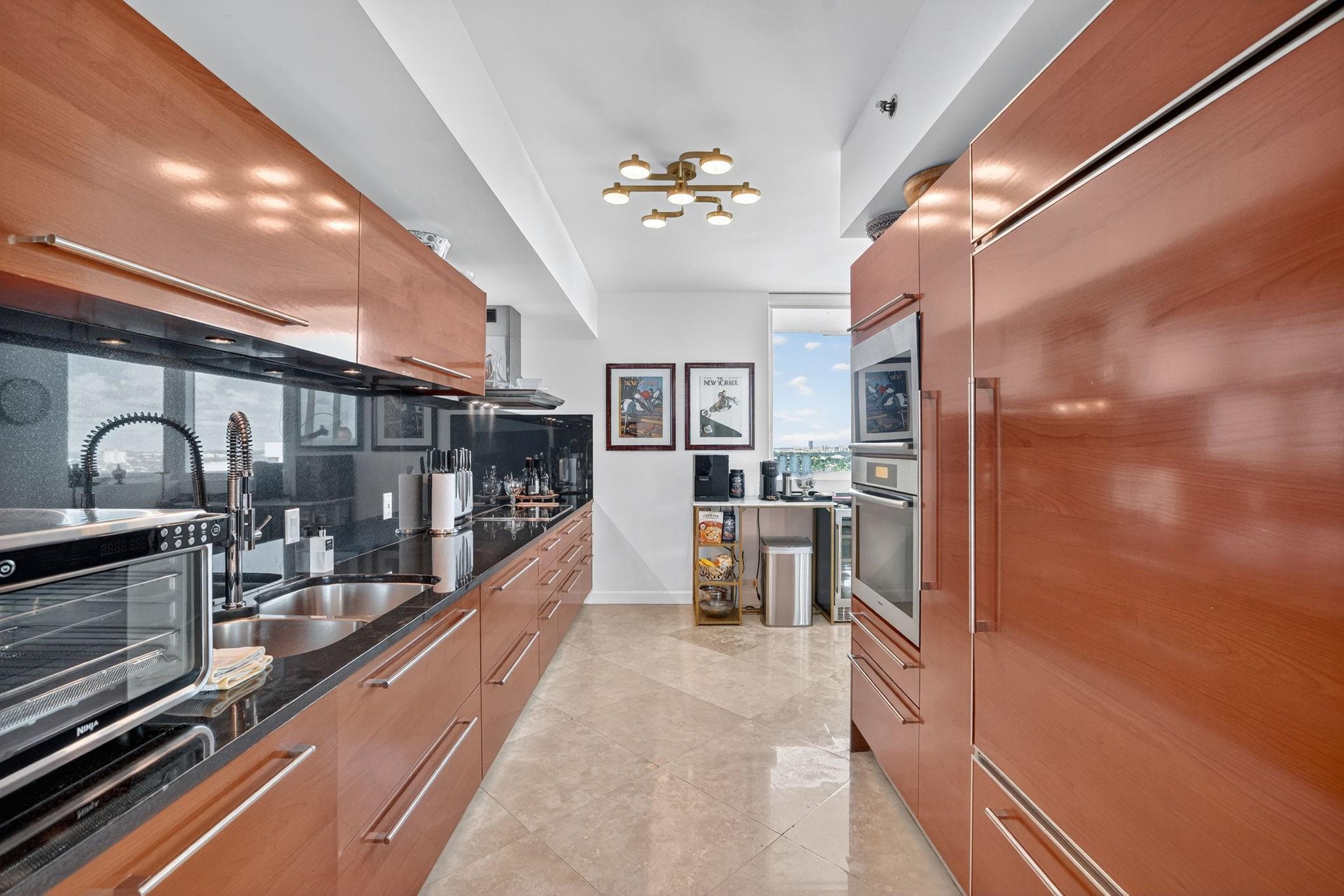 101 S Fort Lauderdale Bch Blvd #1706 Fort Lauderdale, FL 33316