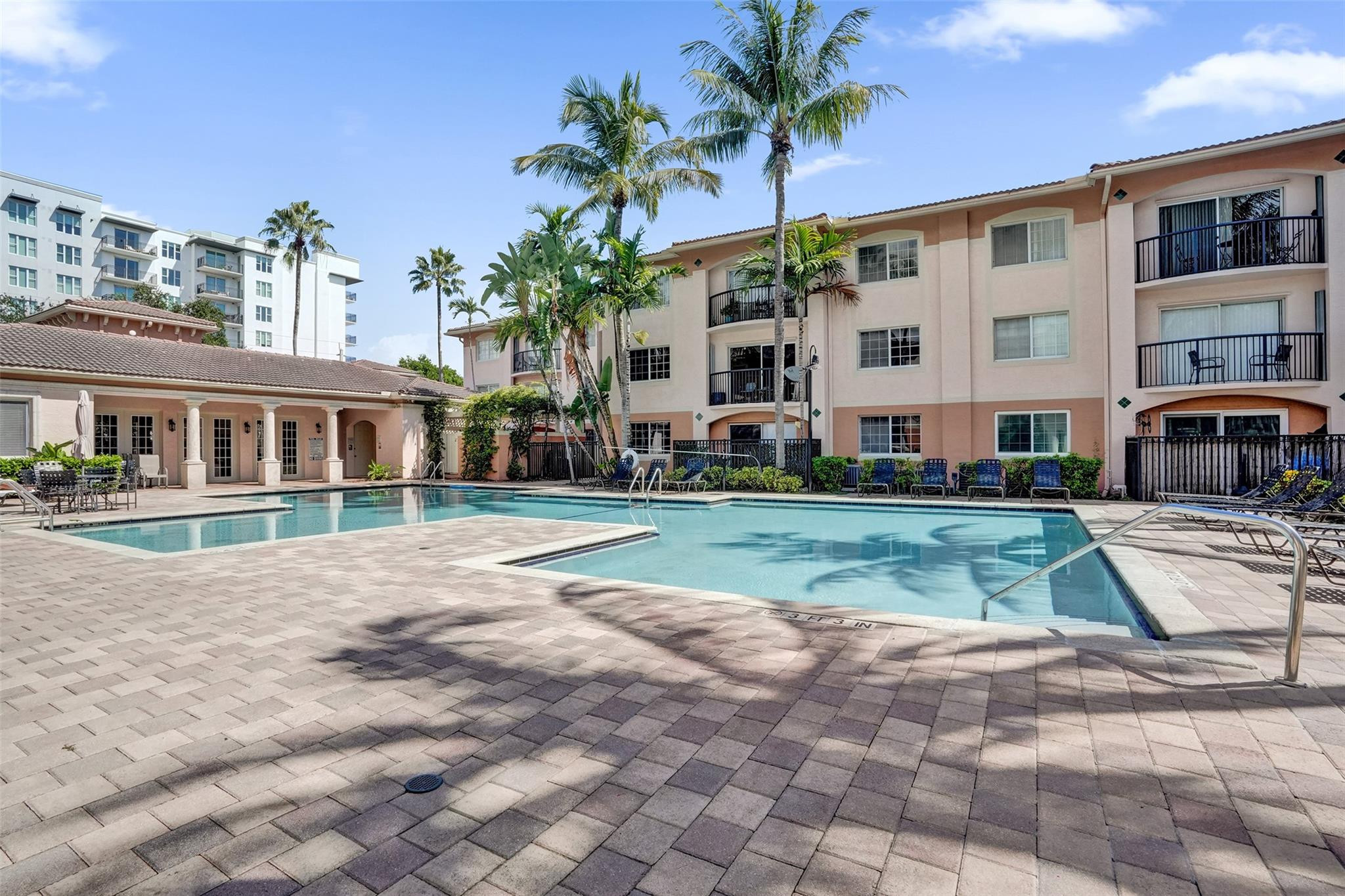 2107 SE 10th Ave #806 Fort Lauderdale, FL 33316